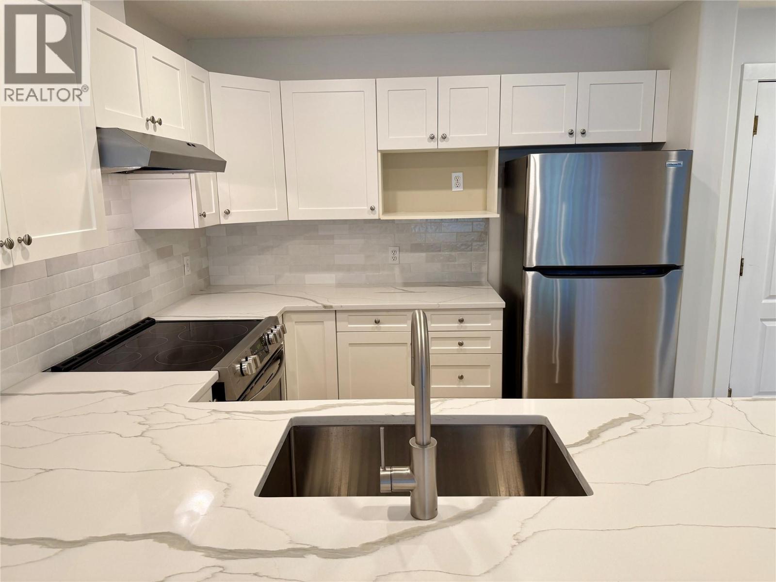 1002 Riverside Avenue Unit# 118, Sicamous, British Columbia  V0E 2V1 - Photo 2 - 10383180