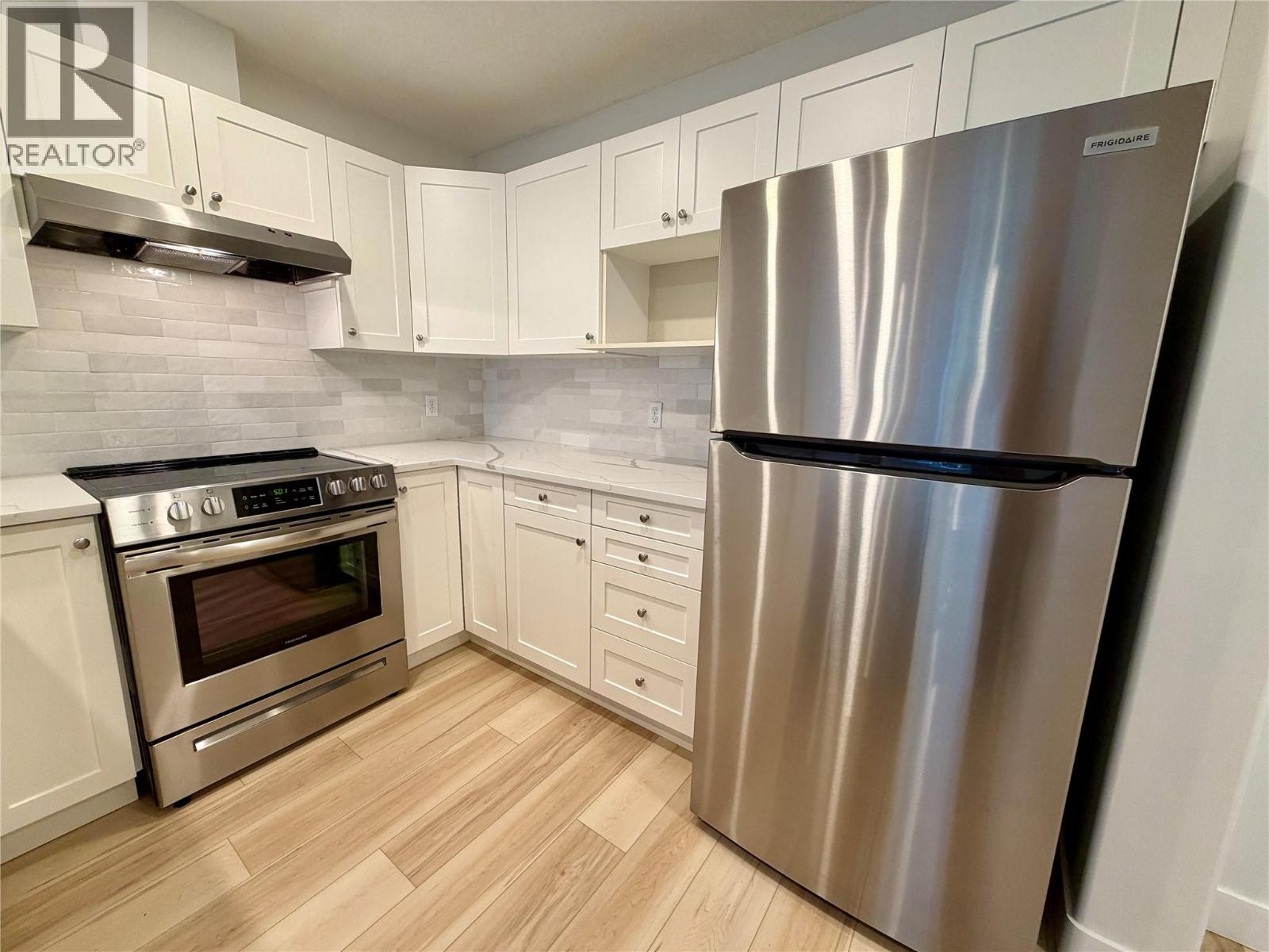 1002 Riverside Avenue Unit# 118, Sicamous, British Columbia  V0E 2V1 - Photo 4 - 10383180