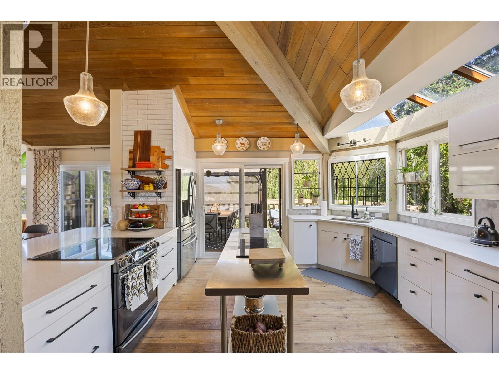 1620 Farnham Wynd, Kamloops, British Columbia  V2E 1L7 - Photo 19 - 10383165