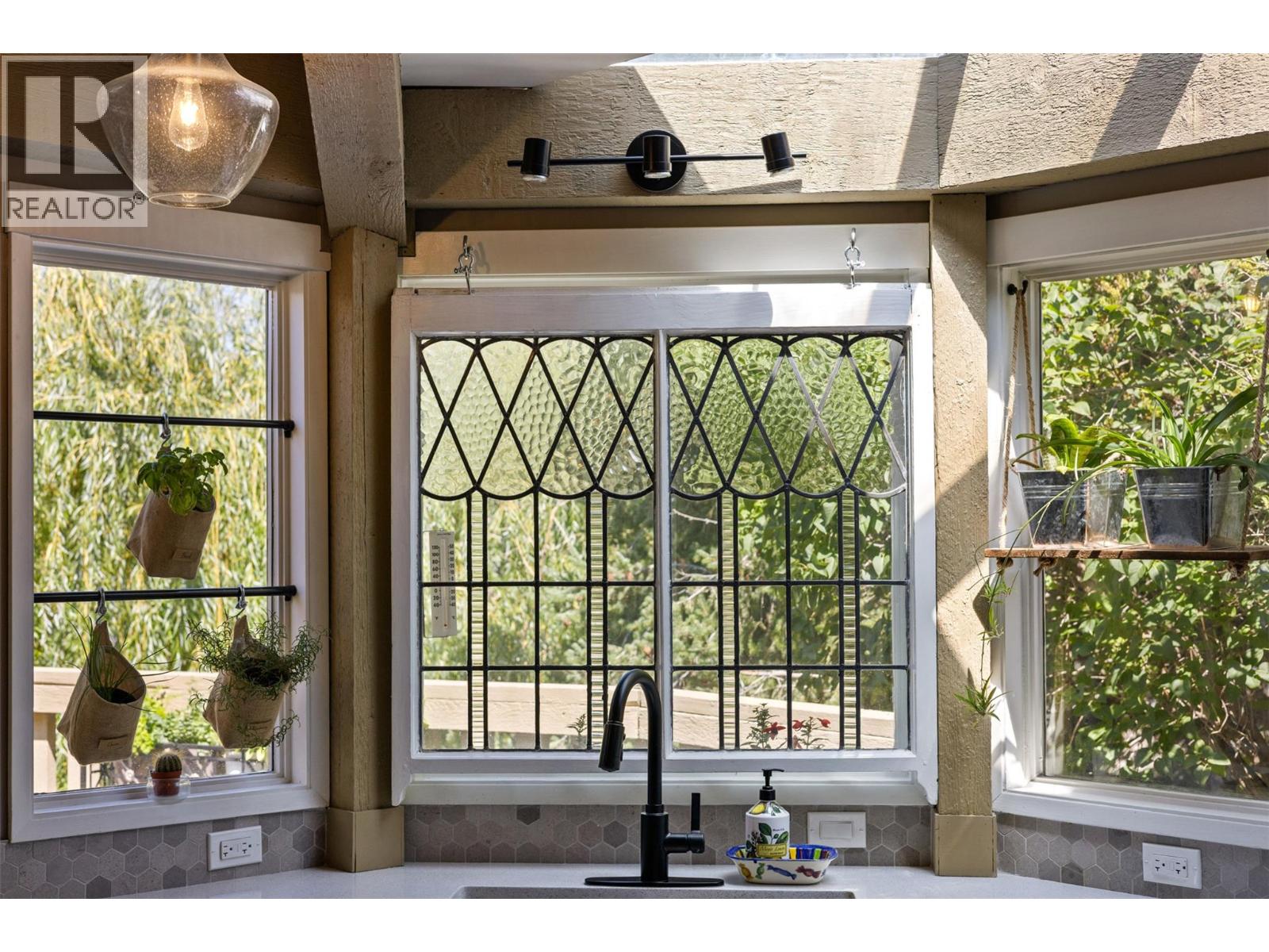 1620 Farnham Wynd, Kamloops, British Columbia  V2E 1L7 - Photo 22 - 10383165