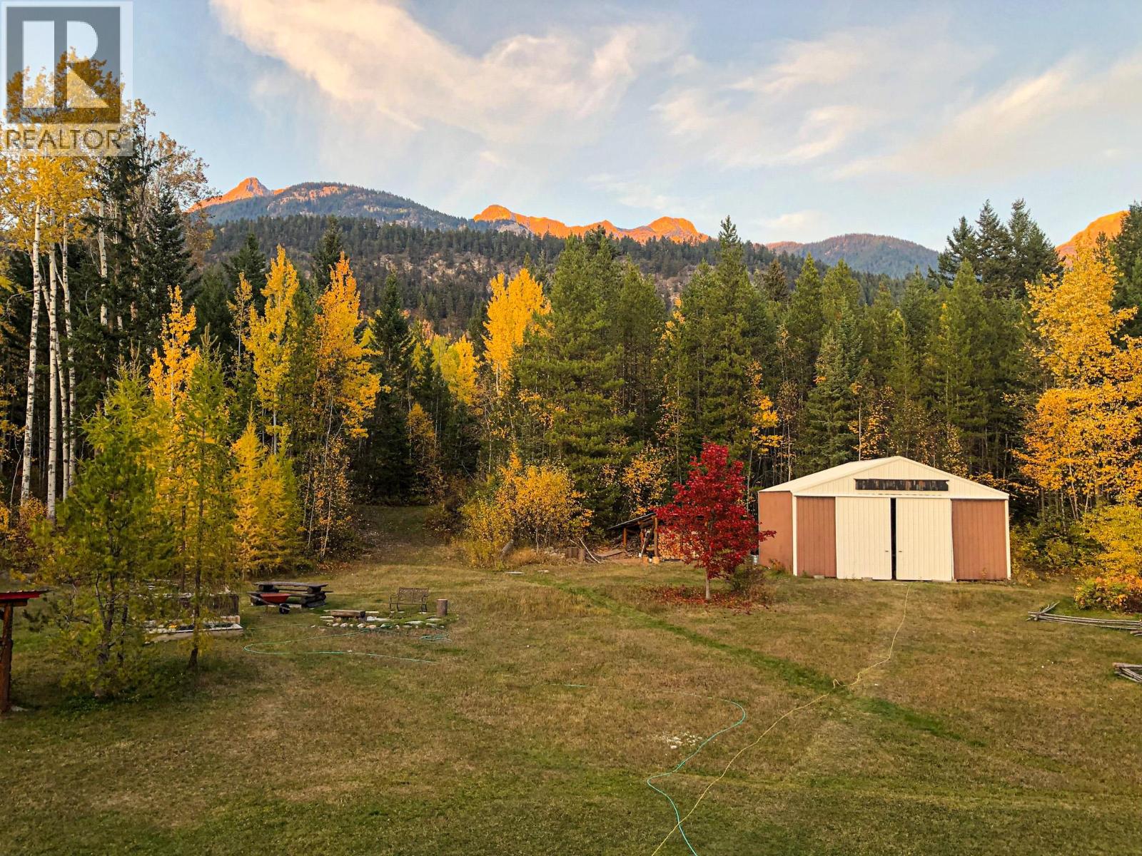 4360 Adair Road, Parson, British Columbia  V0A 1L0 - Photo 15 - 10383152