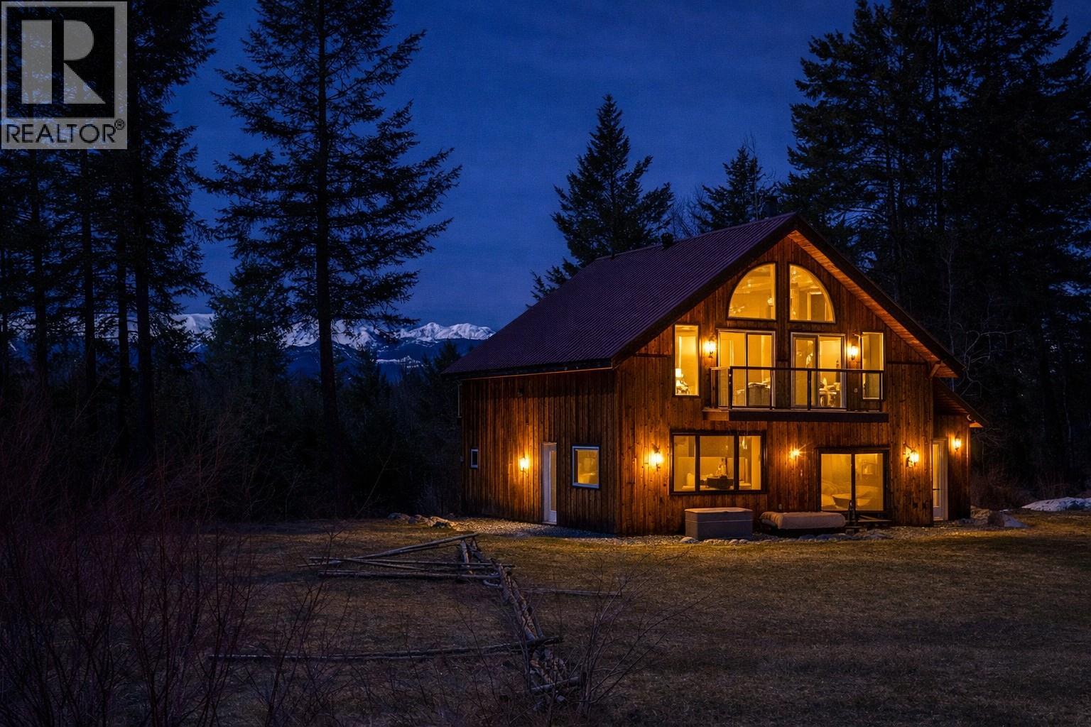 4360 Adair Road, Parson, British Columbia  V0A 1L0 - Photo 3 - 10383152