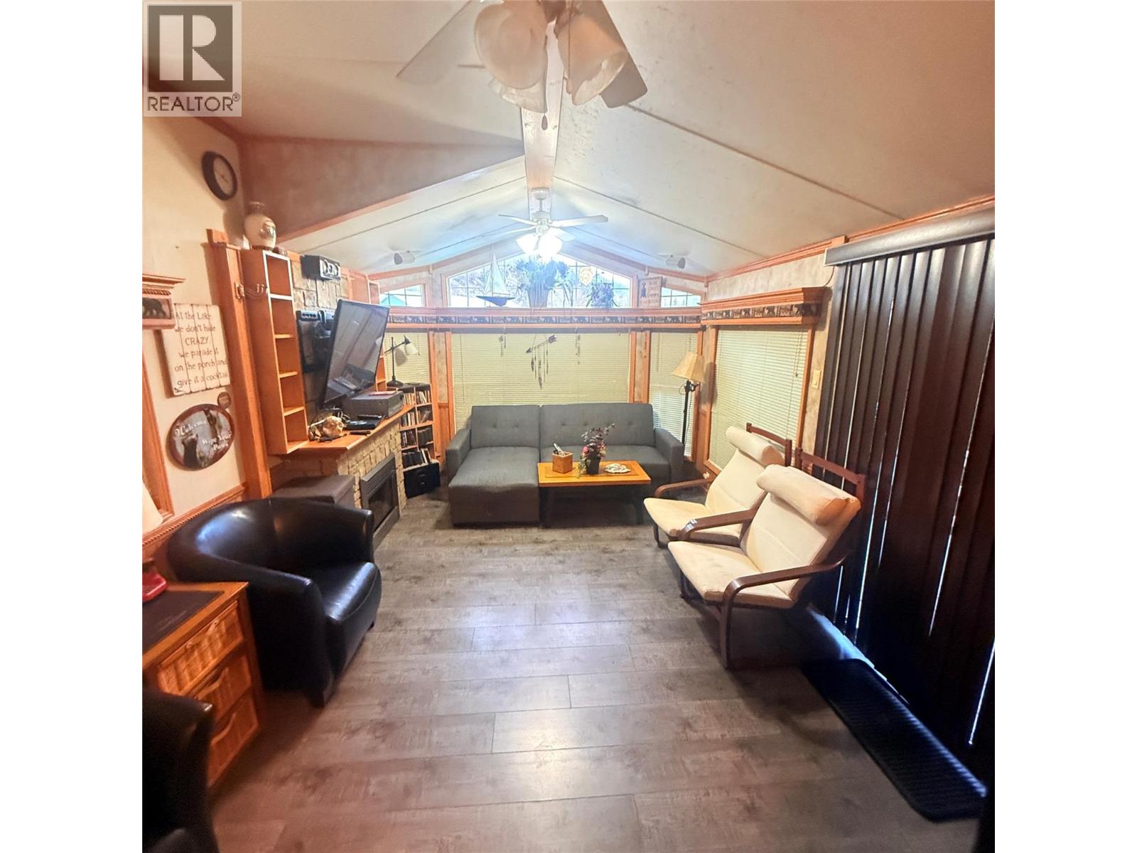 2633 Squilax-Anglemont Road Unit# 3, Scotch Creek, British Columbia  V0E 1M5 - Photo 4 - 10381578