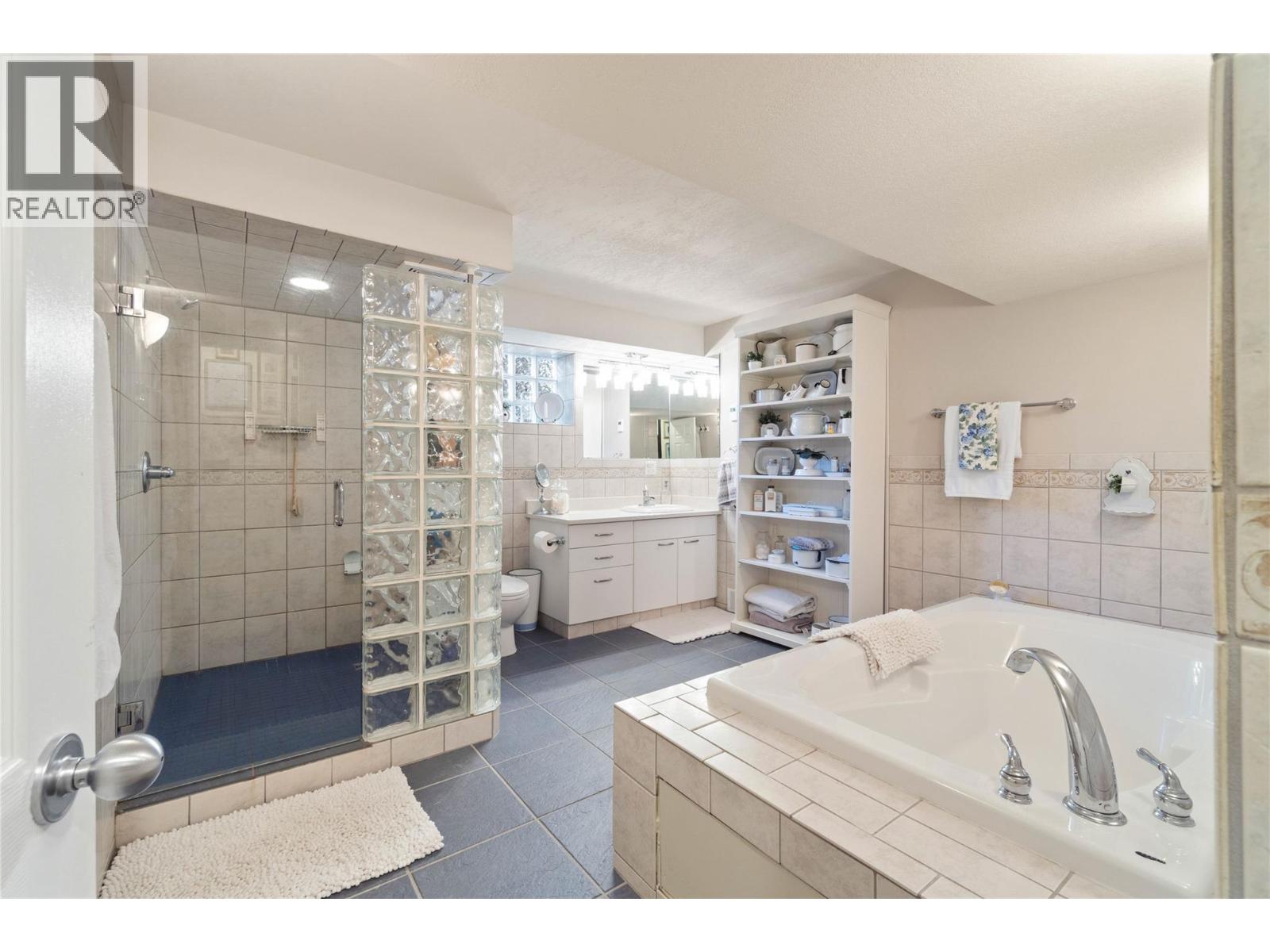 615 York Avenue, Kamloops, British Columbia  V2B 7M5 - Photo 10 - 10383765