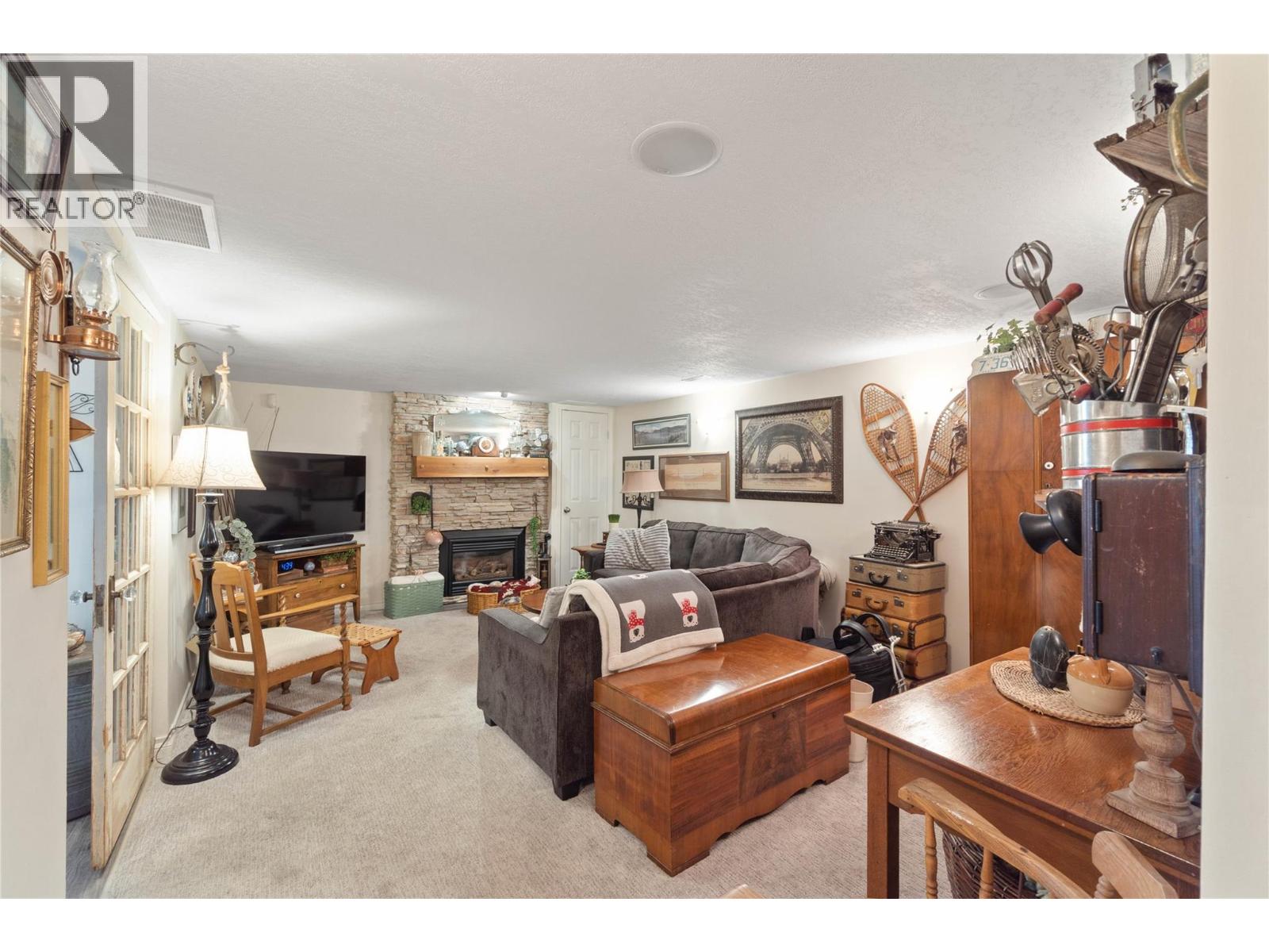 615 York Avenue, Kamloops, British Columbia  V2B 7M5 - Photo 27 - 10383765