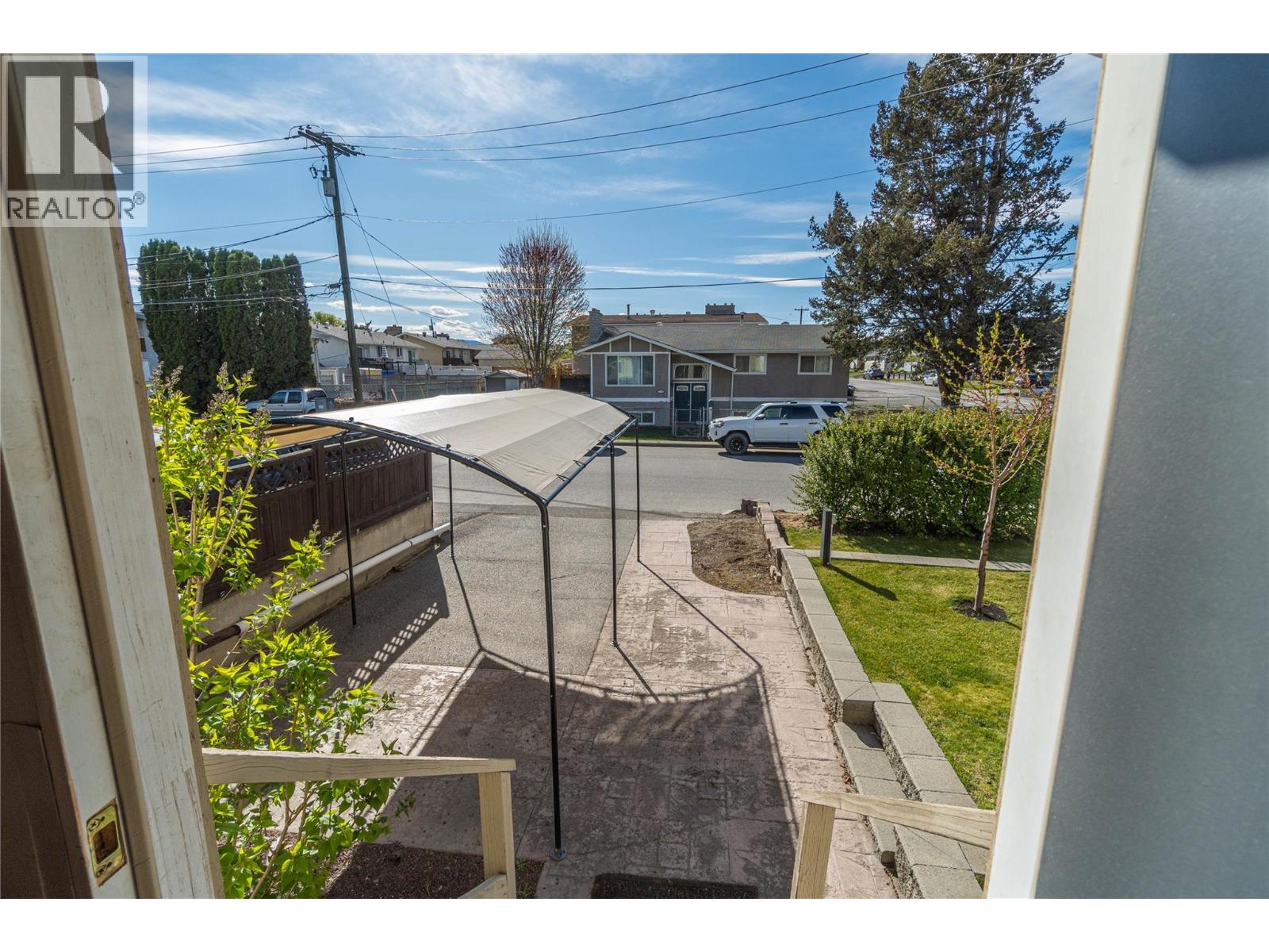 615 York Avenue, Kamloops, British Columbia  V2B 7M5 - Photo 36 - 10383765