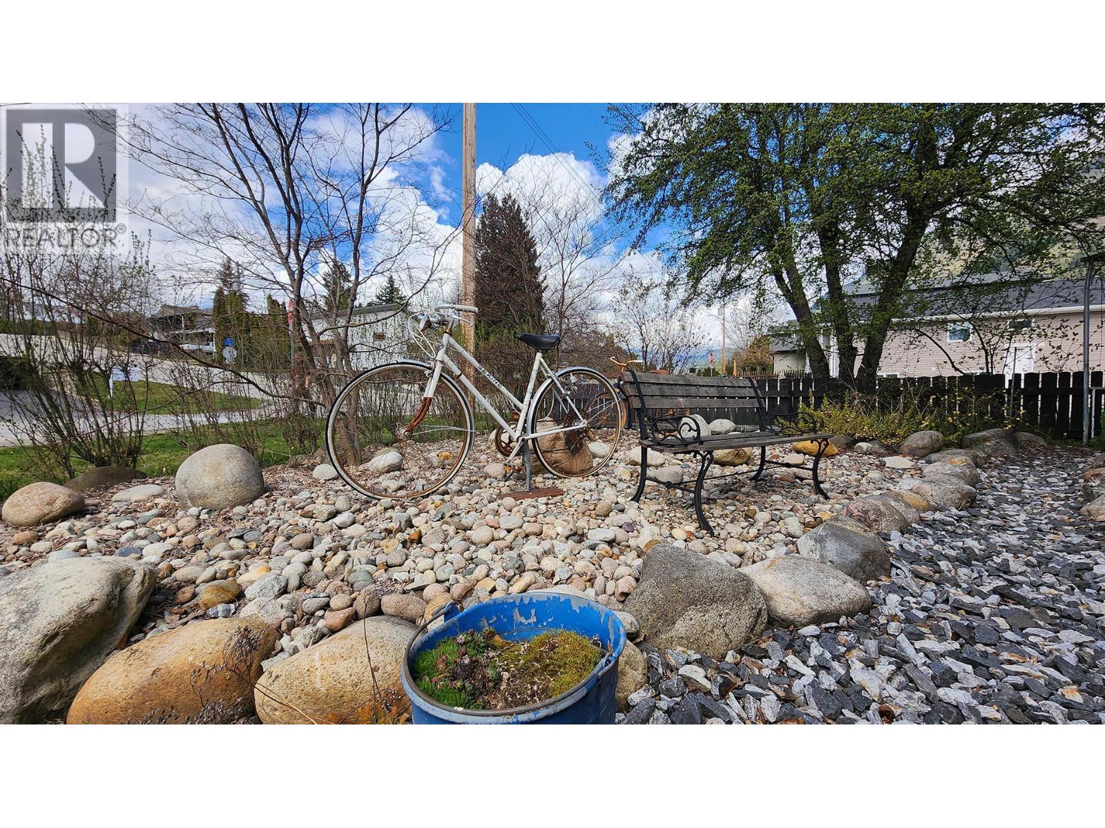 501 5th Avenue, Castlegar, British Columbia  V1N 1W1 - Photo 62 - 10383908