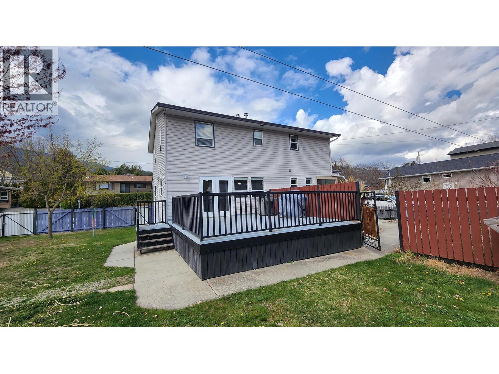 501 5th Avenue, Castlegar, British Columbia  V1N 1W1 - Photo 75 - 10383908