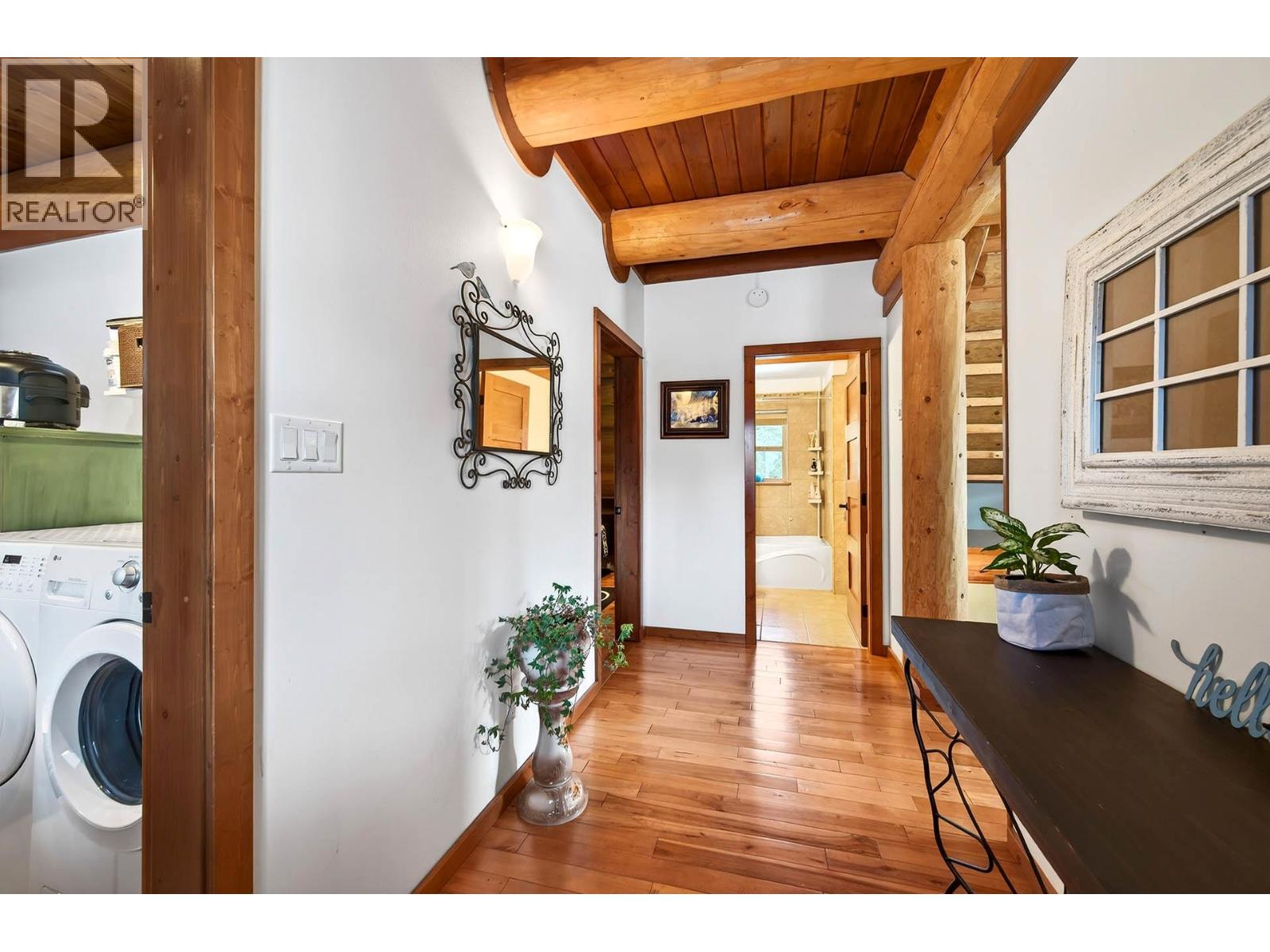 165 Ogden Road, Clearwater, British Columbia  V0E 1N2 - Photo 5 - 10383802