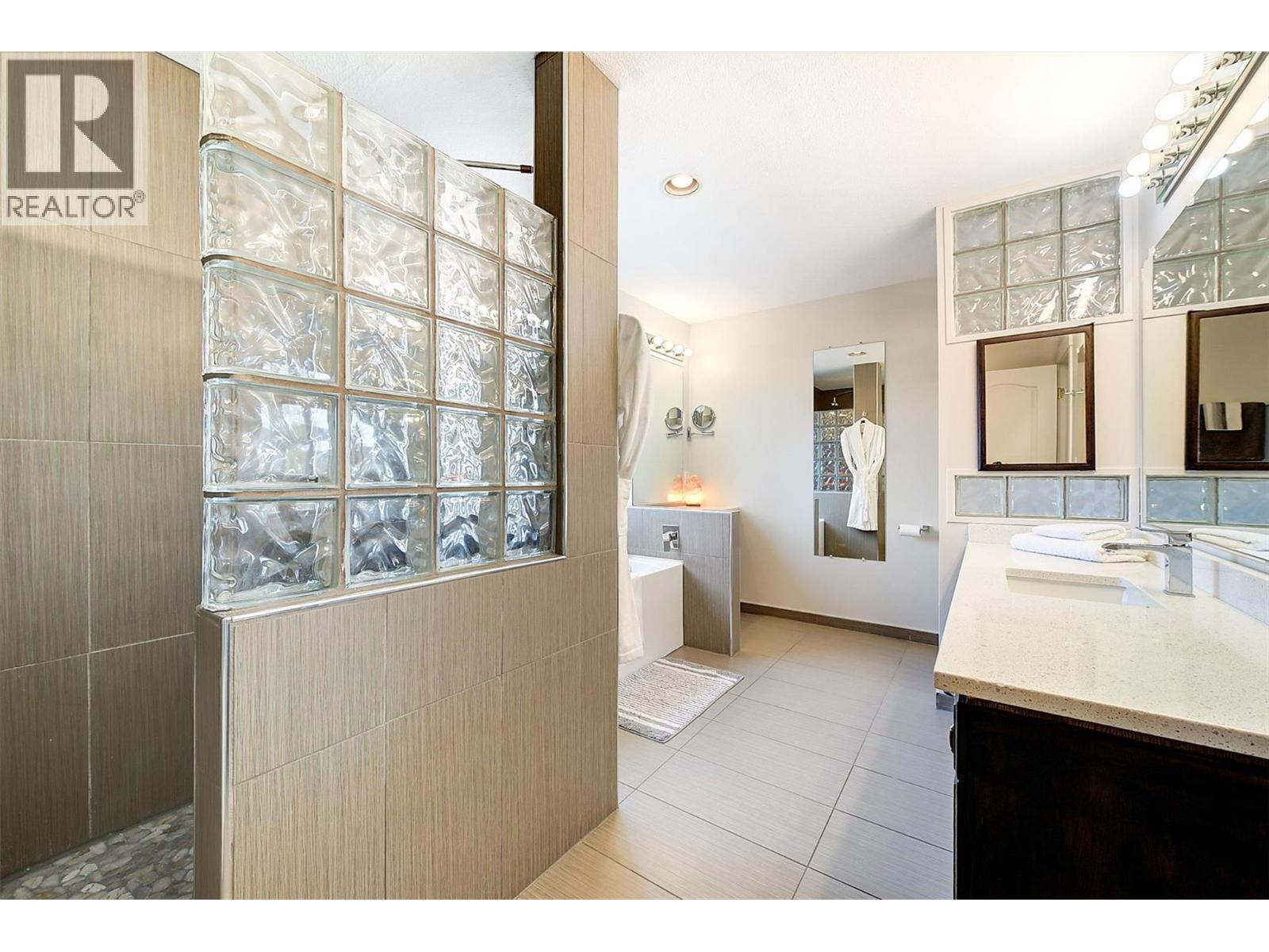 2547 Sexsmith Road, Kelowna, British Columbia  V1V 2G6 - Photo 21 - 10383713