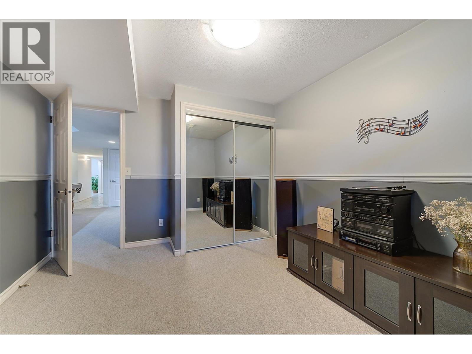 2547 Sexsmith Road, Kelowna, British Columbia  V1V 2G6 - Photo 38 - 10383713