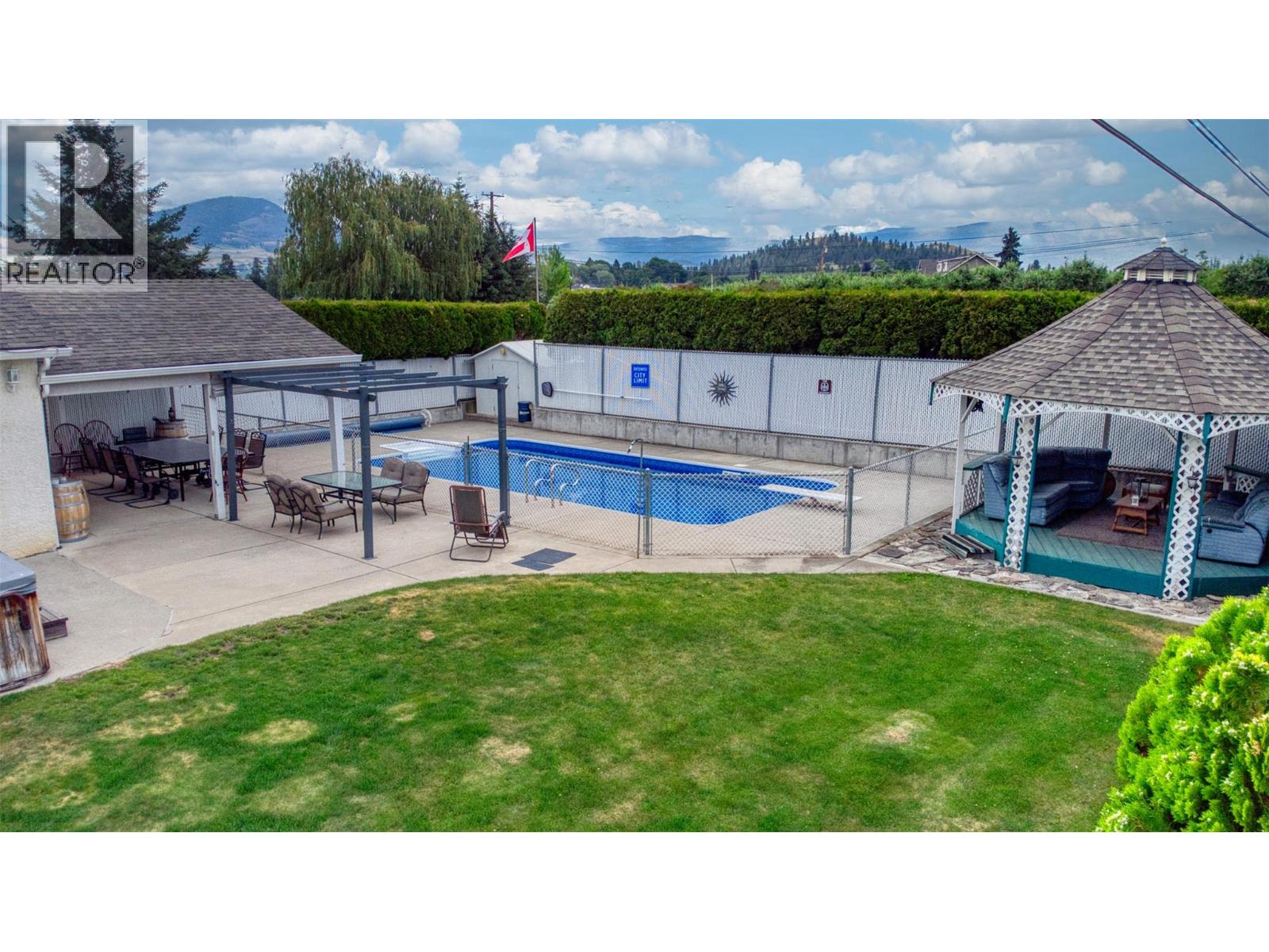 2547 Sexsmith Road, Kelowna, British Columbia  V1V 2G6 - Photo 67 - 10383713