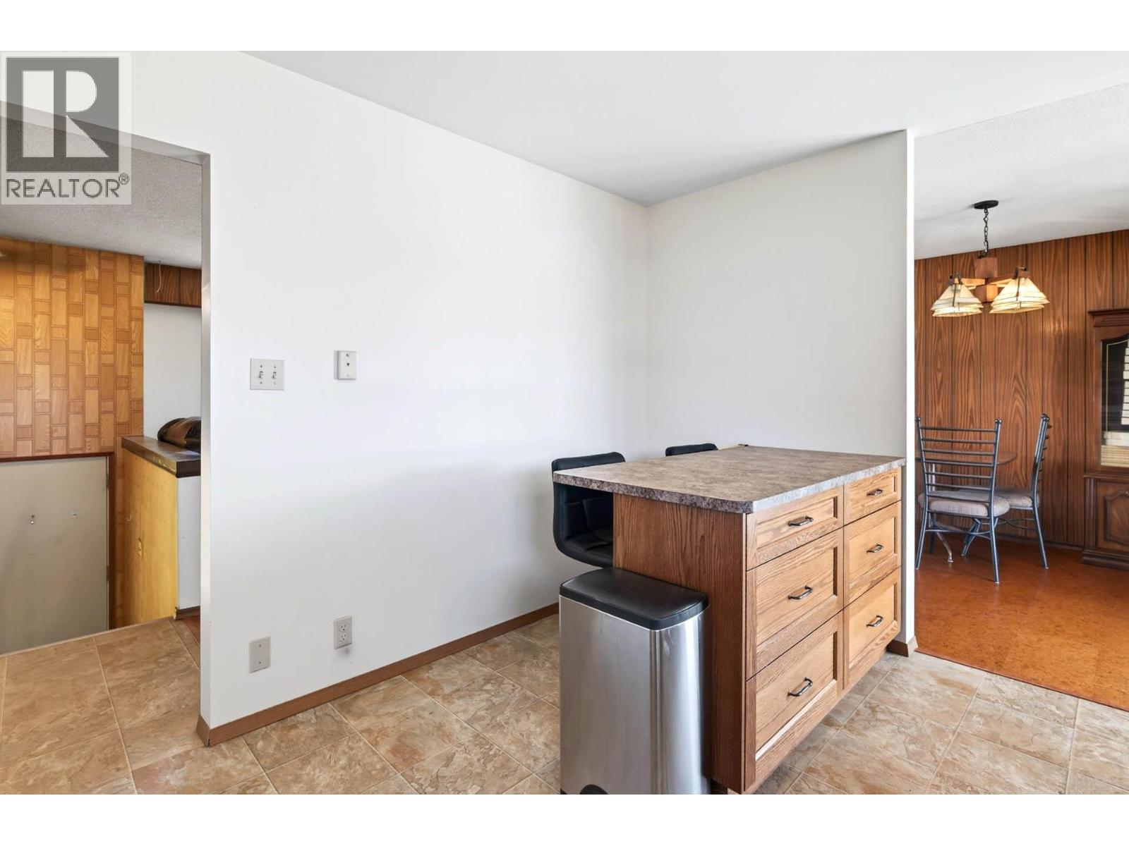 1132 Windbreak Street, Kamloops, British Columbia  V2B 5R2 - Photo 13 - 10383685