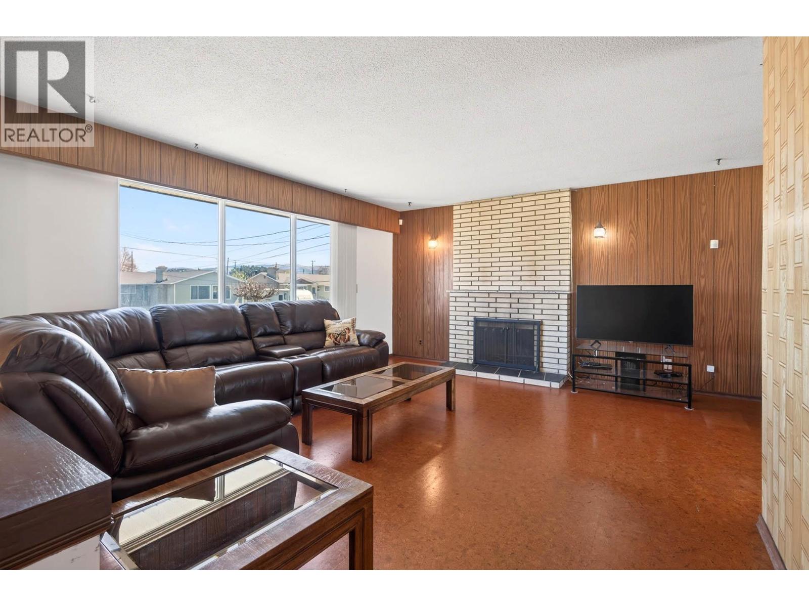 1132 Windbreak Street, Kamloops, British Columbia  V2B 5R2 - Photo 6 - 10383685