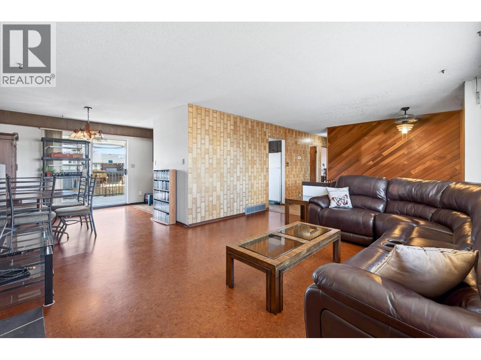 1132 Windbreak Street, Kamloops, British Columbia  V2B 5R2 - Photo 7 - 10383685