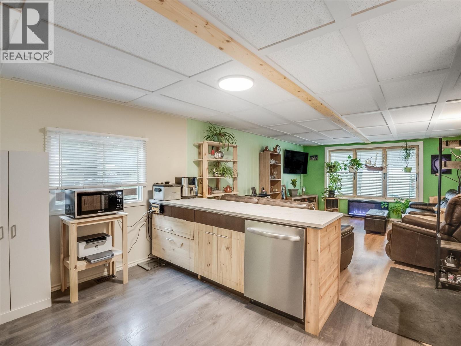 916 Airport Road Unit# 8, Salmo, British Columbia  V0G 1Z0 - Photo 10 - 10383546