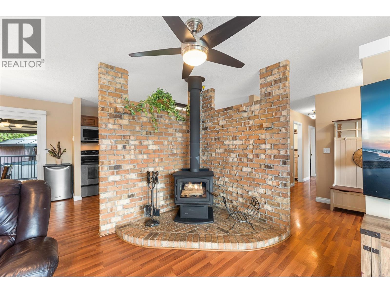 10679 Sherman Drive, Lake Country, British Columbia  V4V 1W2 - Photo 8 - 10383280