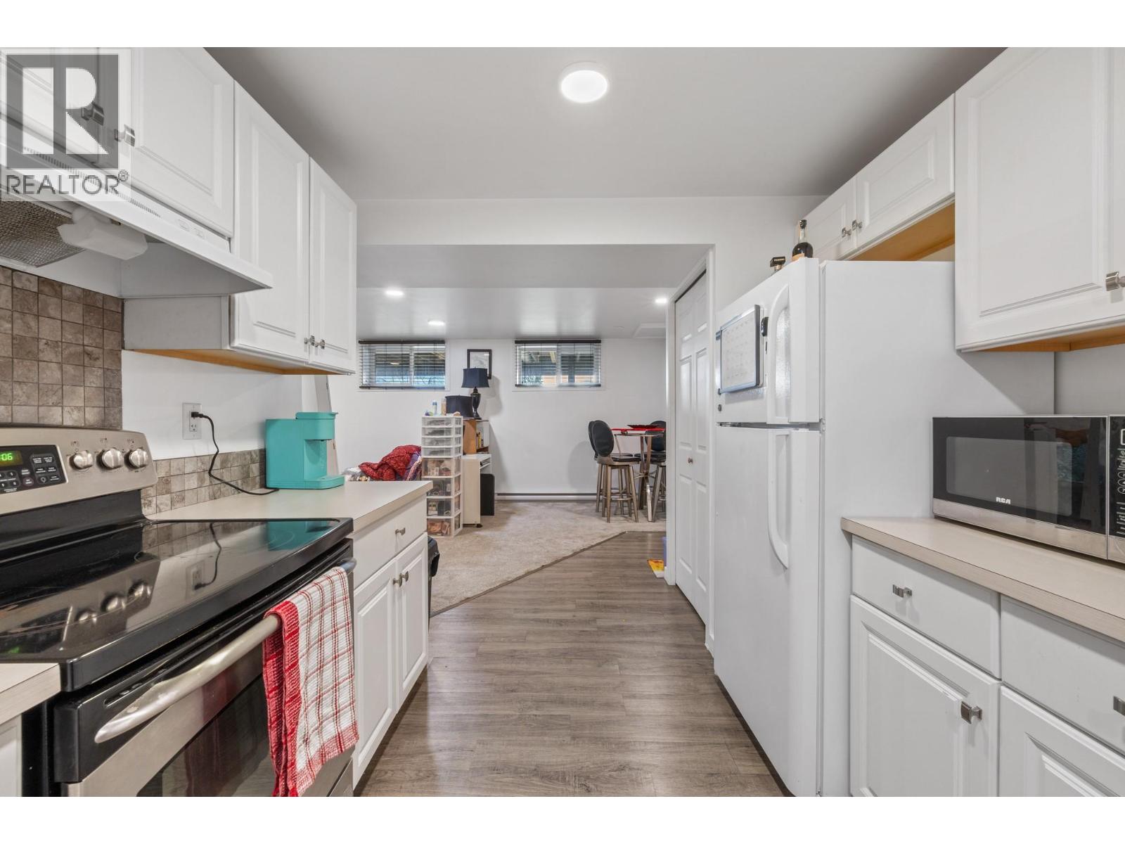 870 Dougall Road S, Kelowna, British Columbia  V1X 3J8 - Photo 12 - 10383939