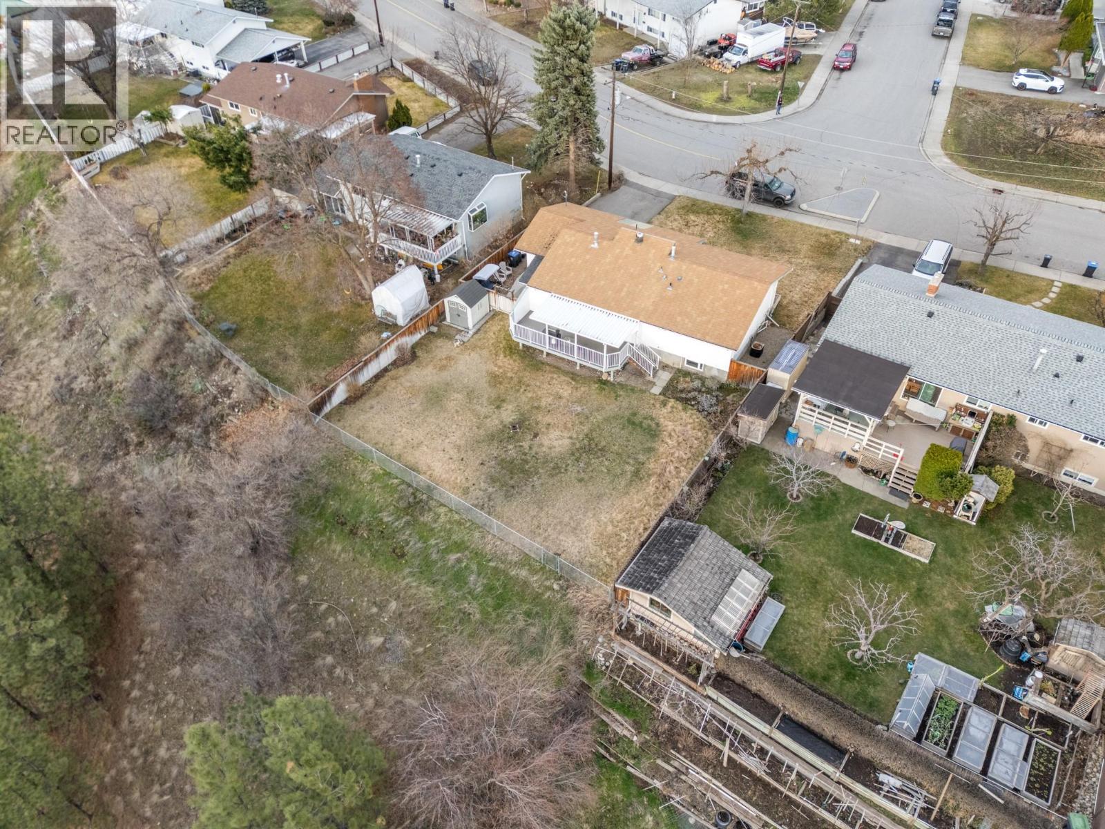 870 Dougall Road S, Kelowna, British Columbia  V1X 3J8 - Photo 34 - 10383939