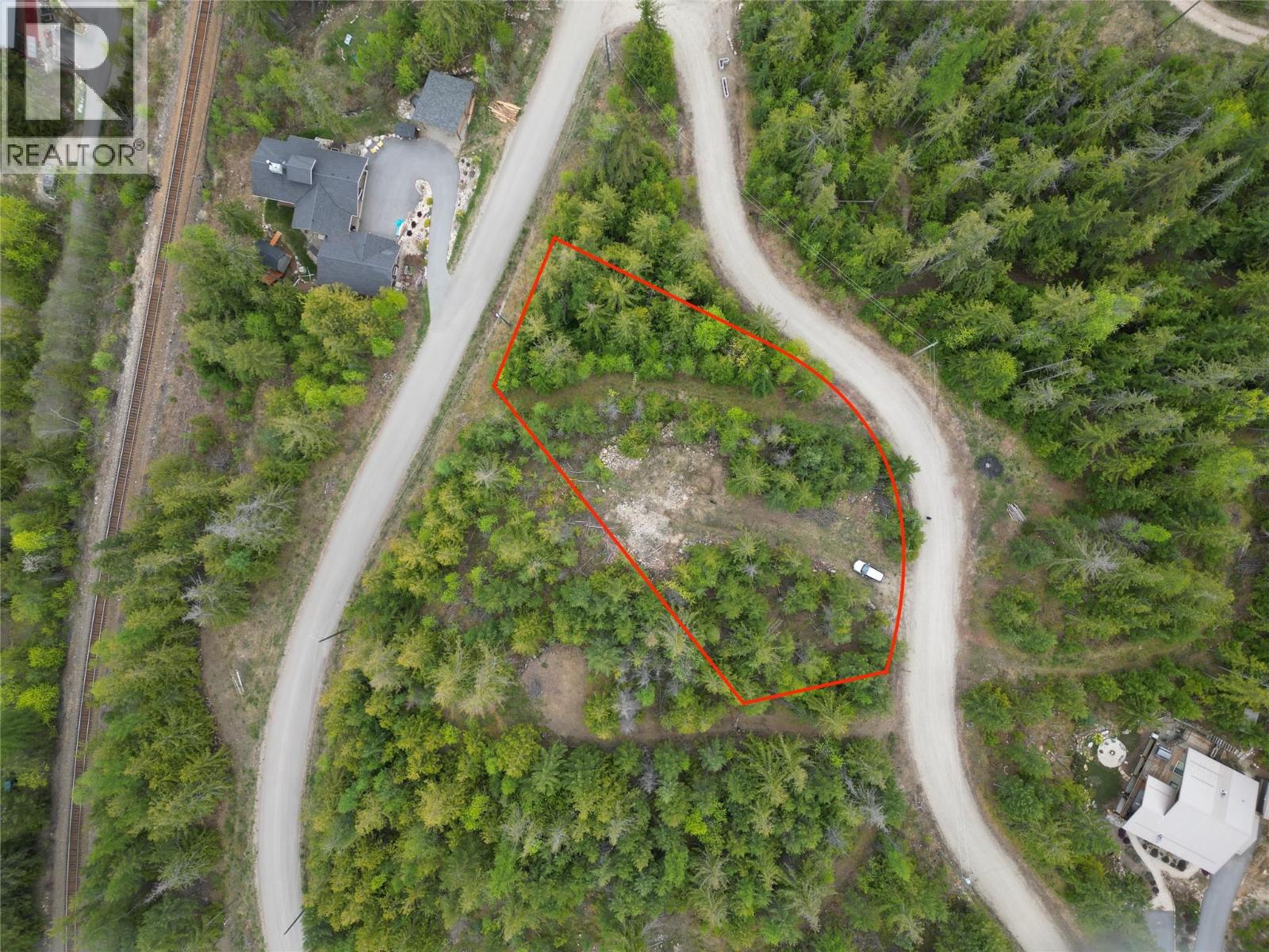 400 Lexington Avenue, Procter, British Columbia  V0G 1V0 - Photo 2 - 10383905