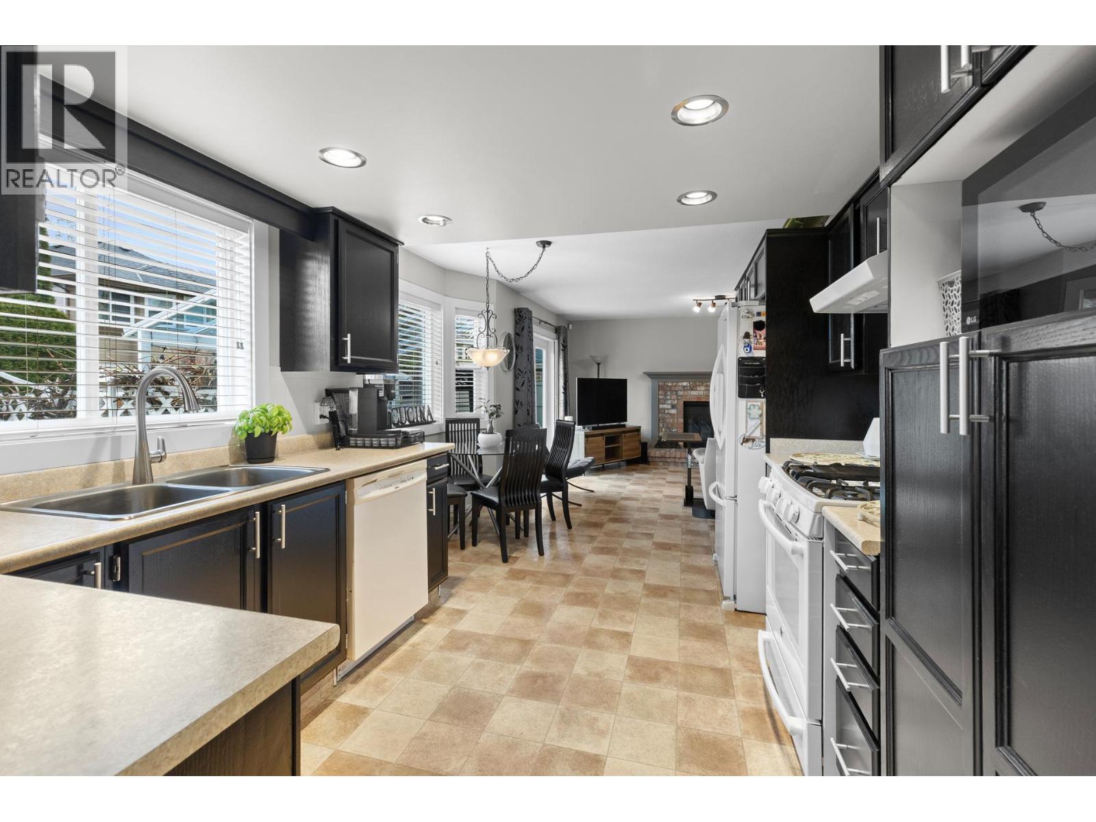 1015 Wintergreen Drive, Kelowna, British Columbia  V1W 3V7 - Photo 13 - 10383890