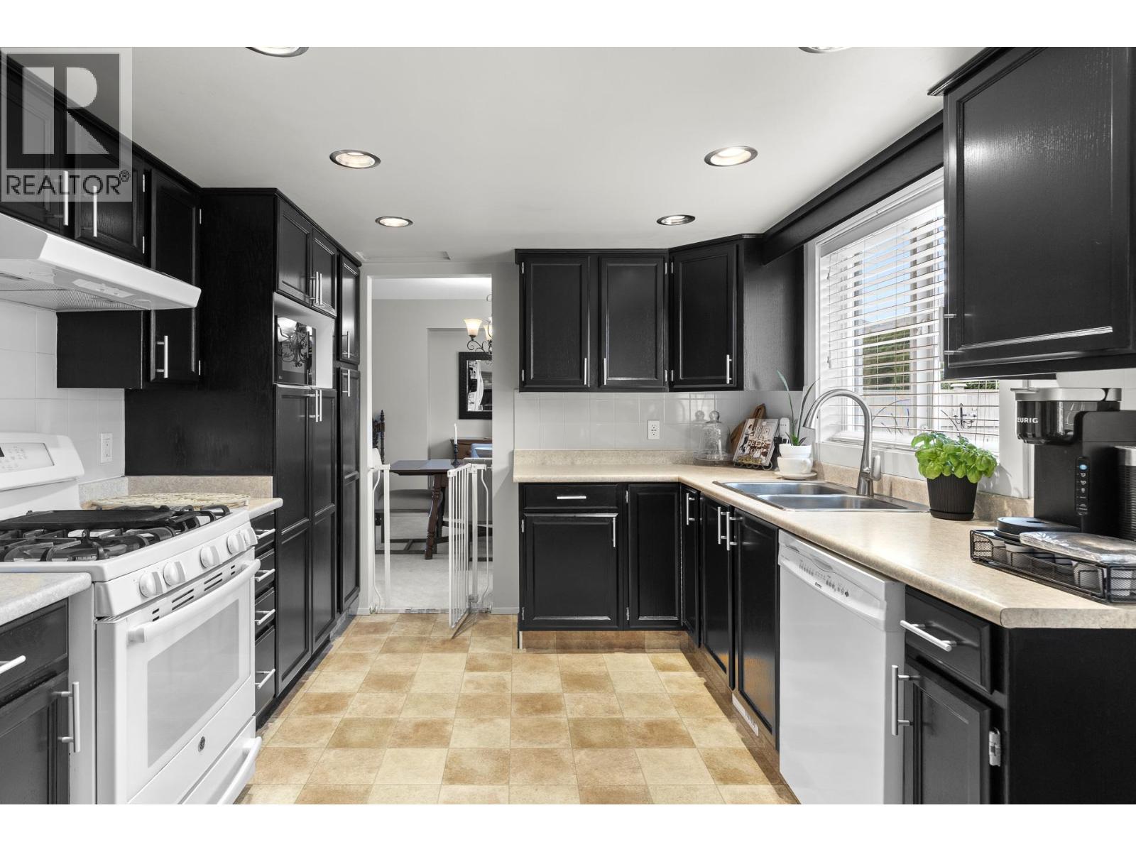 1015 Wintergreen Drive, Kelowna, British Columbia  V1W 3V7 - Photo 16 - 10383890