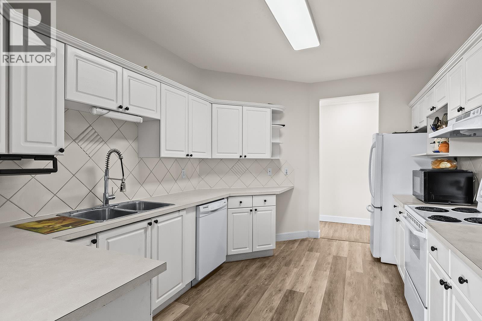 1940 Richter Street Unit# 203, Kelowna, British Columbia  V1Y 2N2 - Photo 6 - 10383813