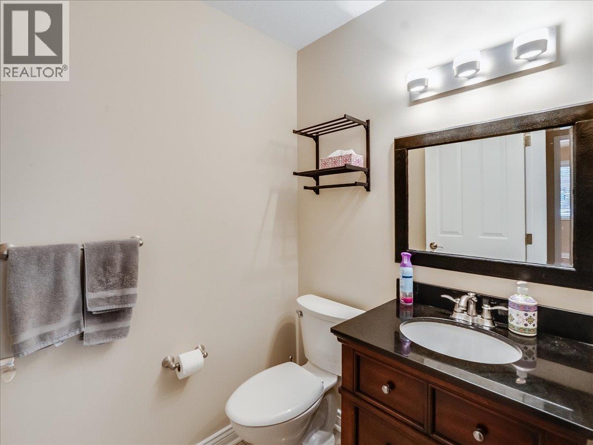 2210 Columbia Avenue Unit# 38, Castlegar, British Columbia  V1N 2X1 - Photo 23 - 10383650