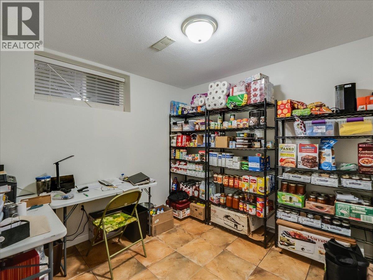 2210 Columbia Avenue Unit# 38, Castlegar, British Columbia  V1N 2X1 - Photo 32 - 10383650