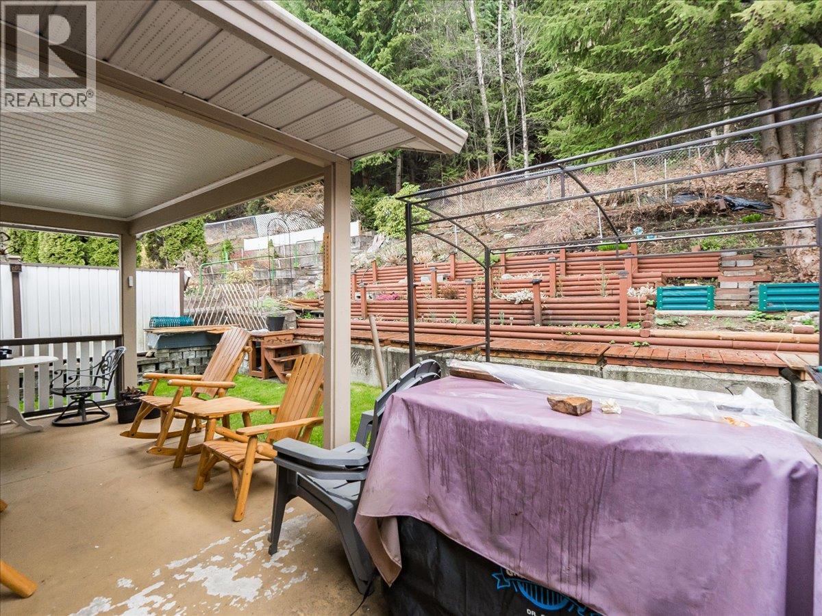 2210 Columbia Avenue Unit# 38, Castlegar, British Columbia  V1N 2X1 - Photo 43 - 10383650