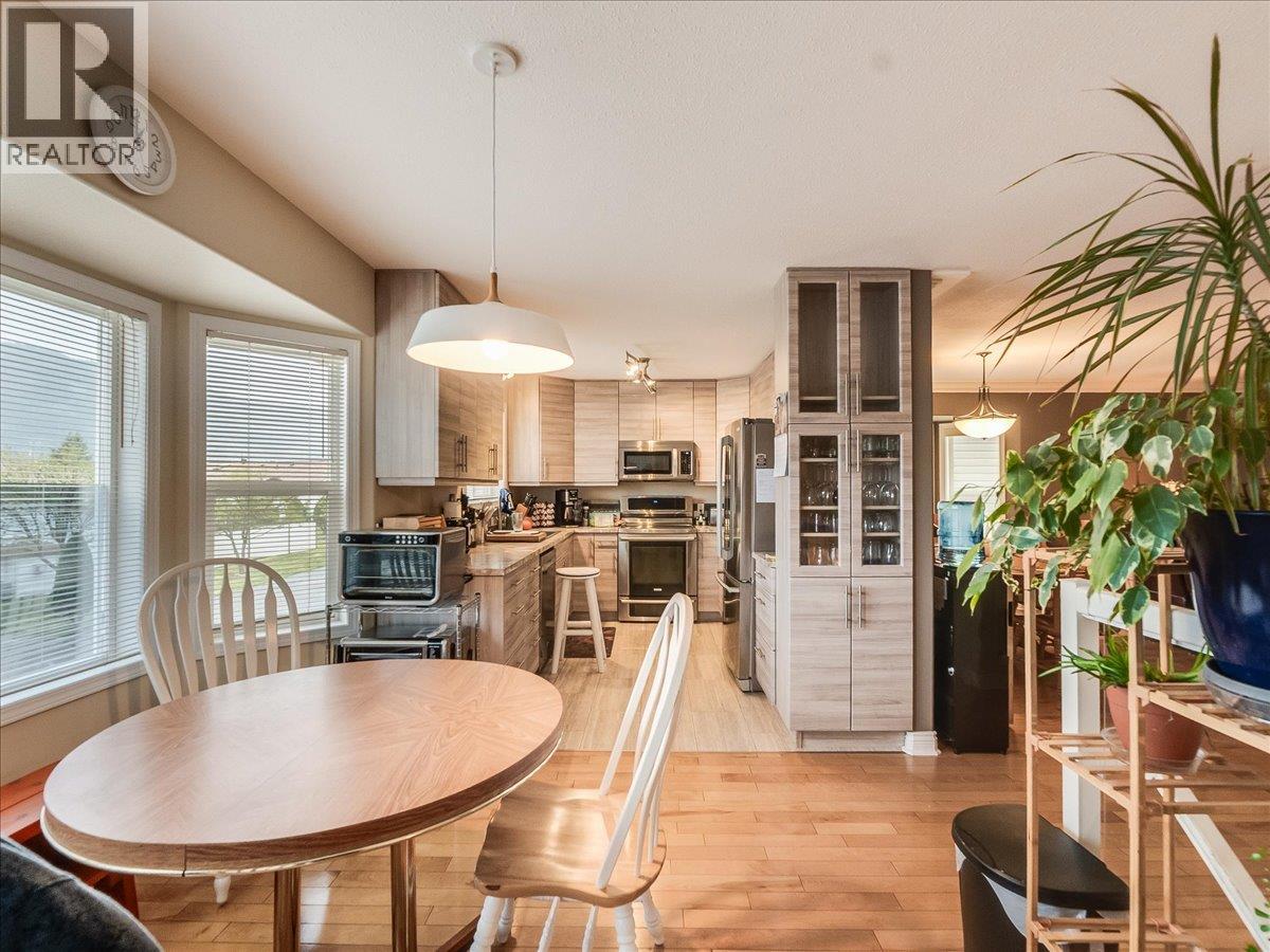 2210 Columbia Avenue Unit# 38, Castlegar, British Columbia  V1N 2X1 - Photo 8 - 10383650