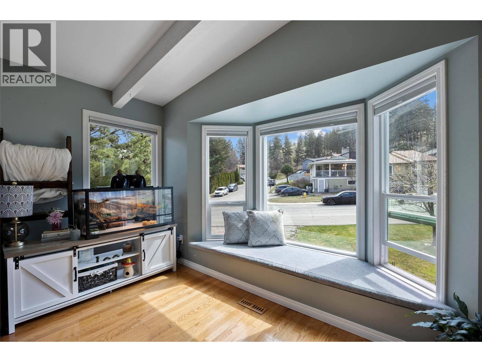 606 Gleneagles Drive, Kamloops, British Columbia  V2E 1Z1 - Photo 9 - 10383744