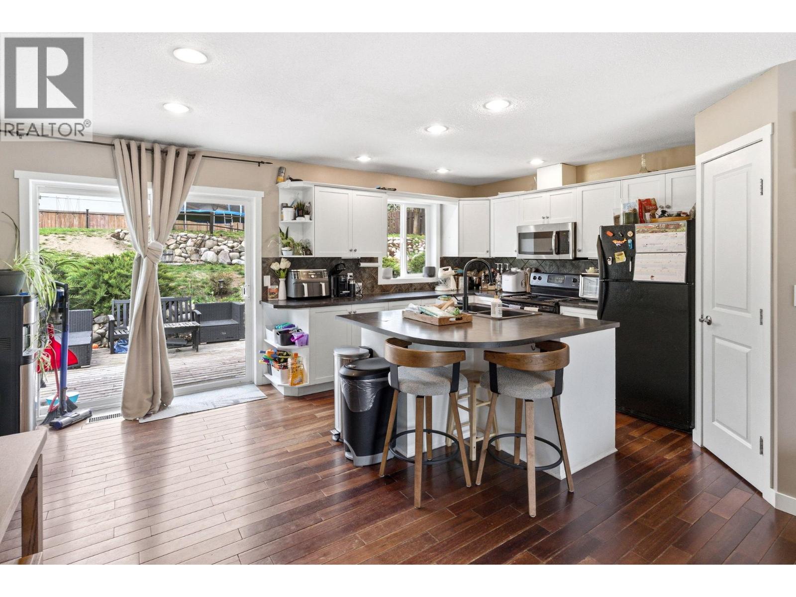 3472 Parklane Road, West Kelowna, British Columbia  V4T 1B8 - Photo 9 - 10383719