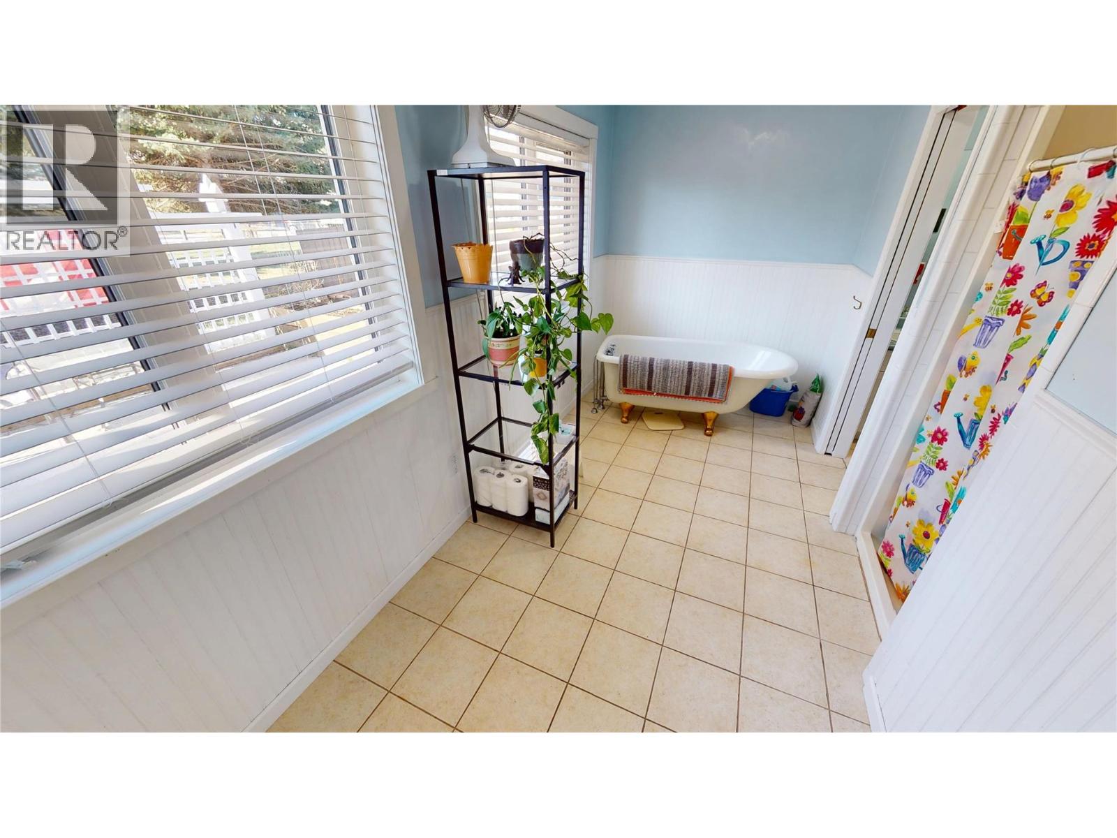 304 Westridge Place, Invermere, British Columbia  V0A 1K4 - Photo 14 - 10383947