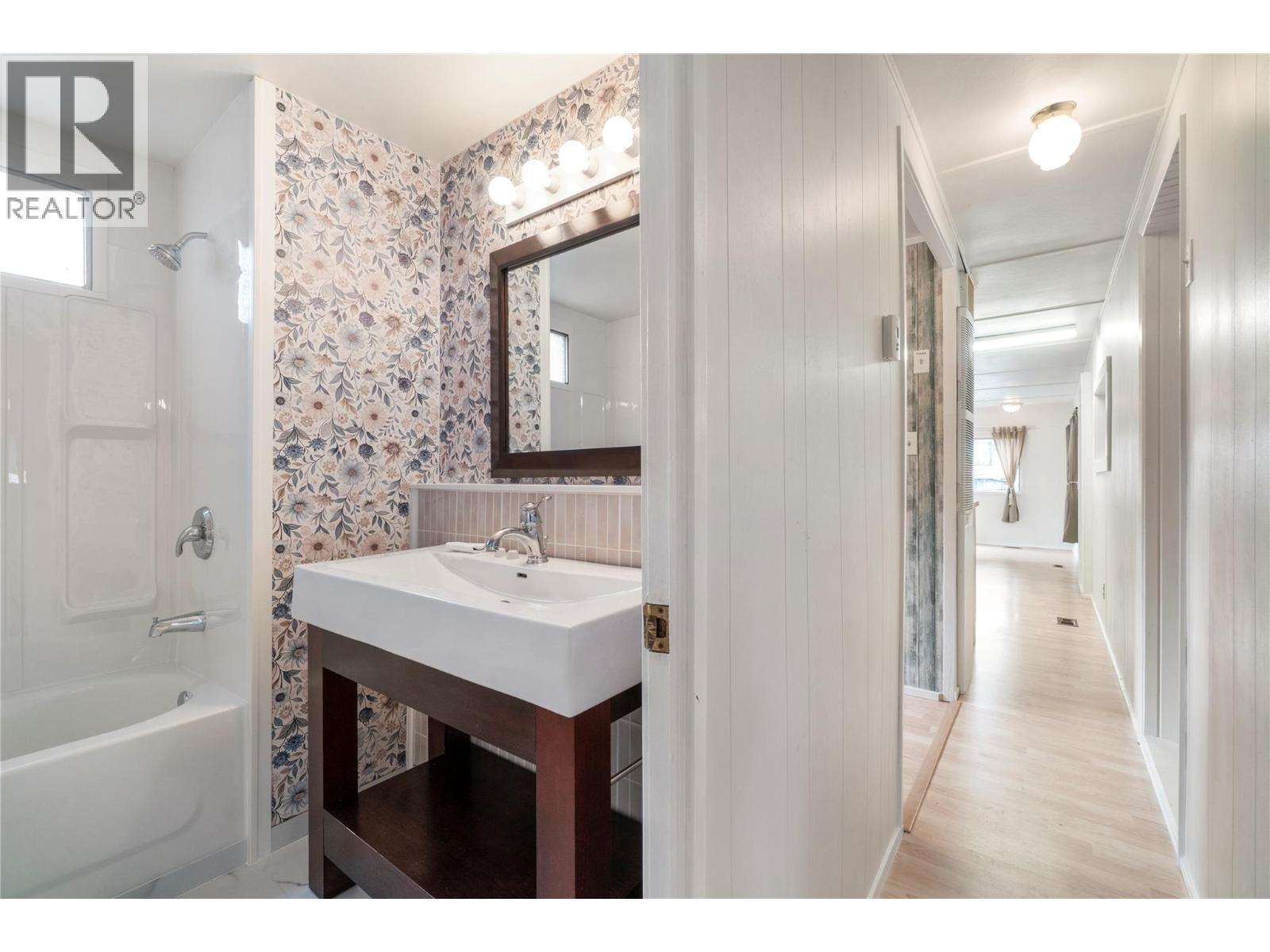 6670 Trans Canada Highway Ne Unit# 10, Canoe, British Columbia  V0E 1K0 - Photo 11 - 10383930