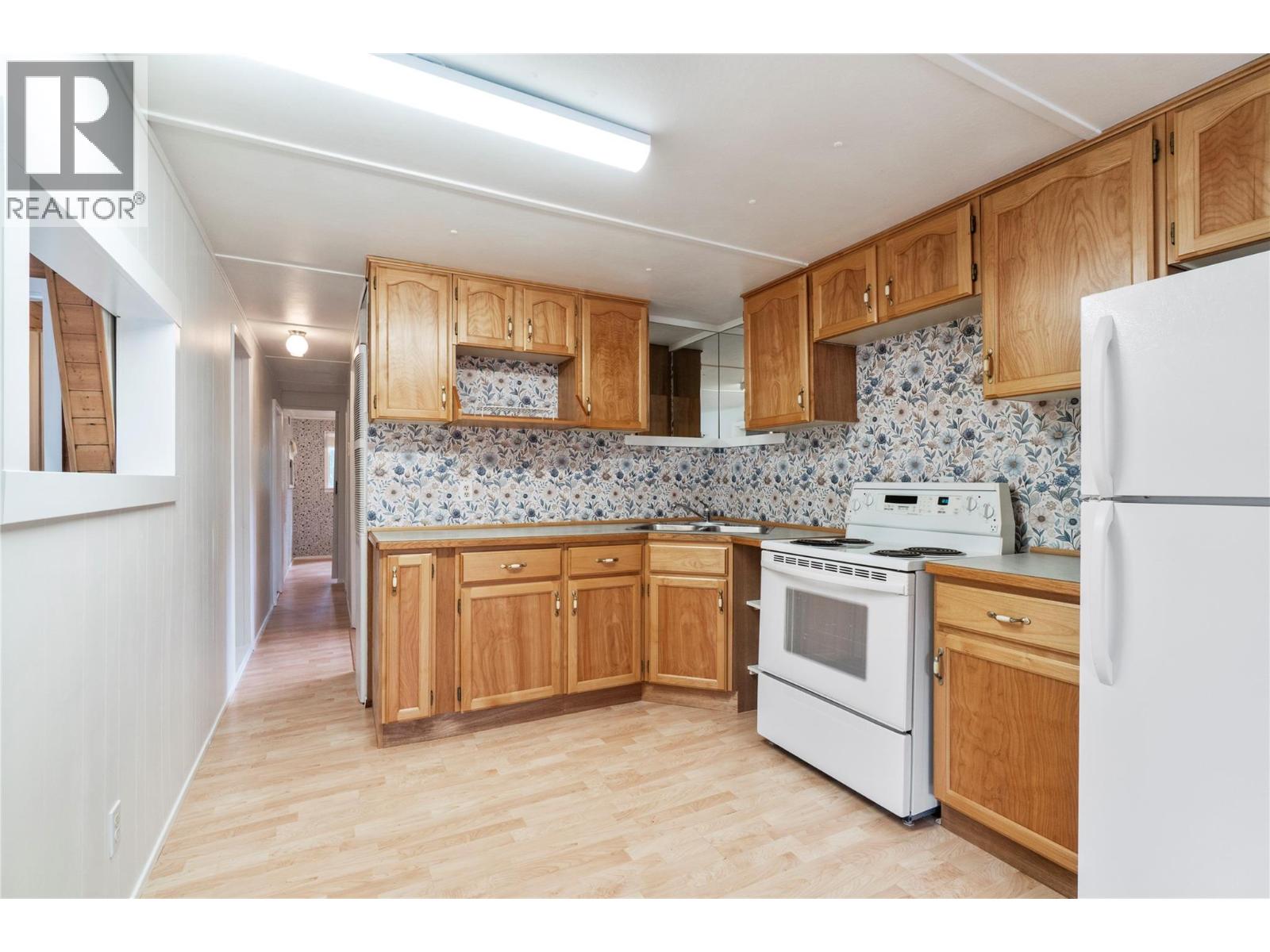 6670 Trans Canada Highway Ne Unit# 10, Canoe, British Columbia  V0E 1K0 - Photo 17 - 10383930