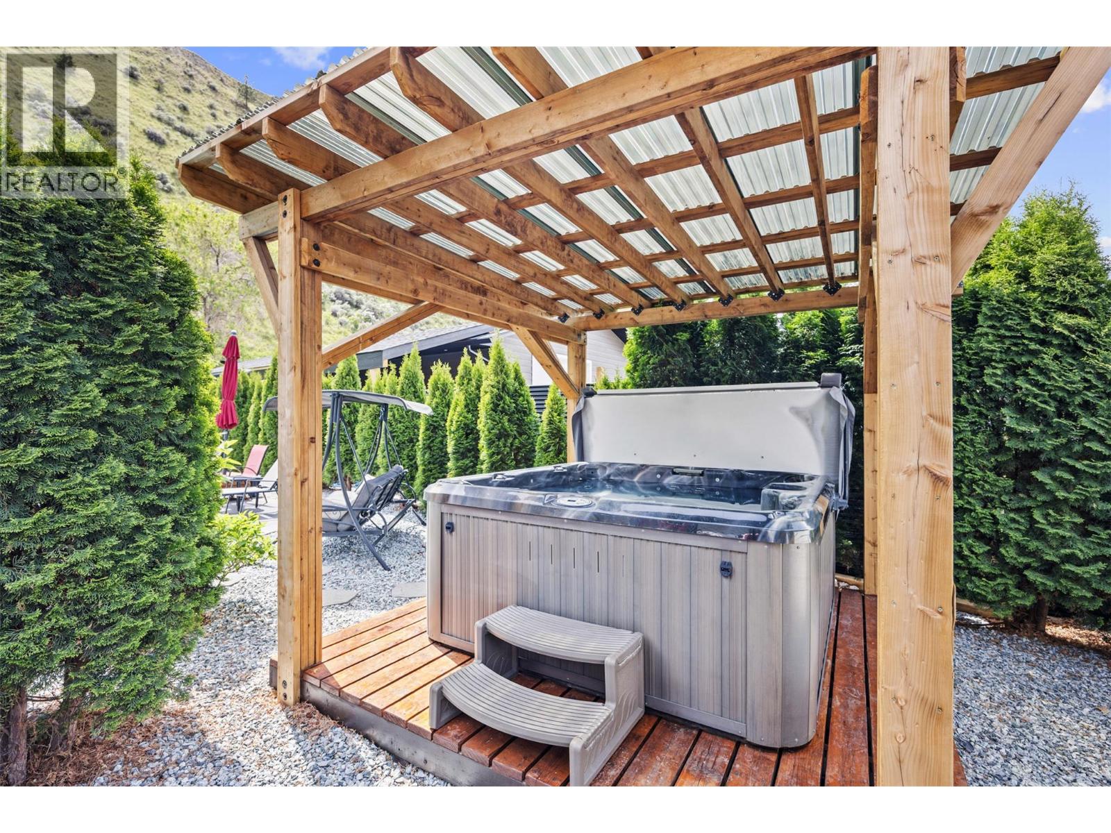 2015 Valleyview Drive, Kamloops, British Columbia  V2C 4C3 - Photo 18 - 10383520