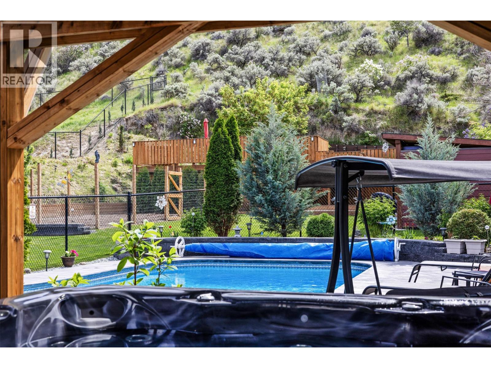 2015 Valleyview Drive, Kamloops, British Columbia  V2C 4C3 - Photo 39 - 10383520