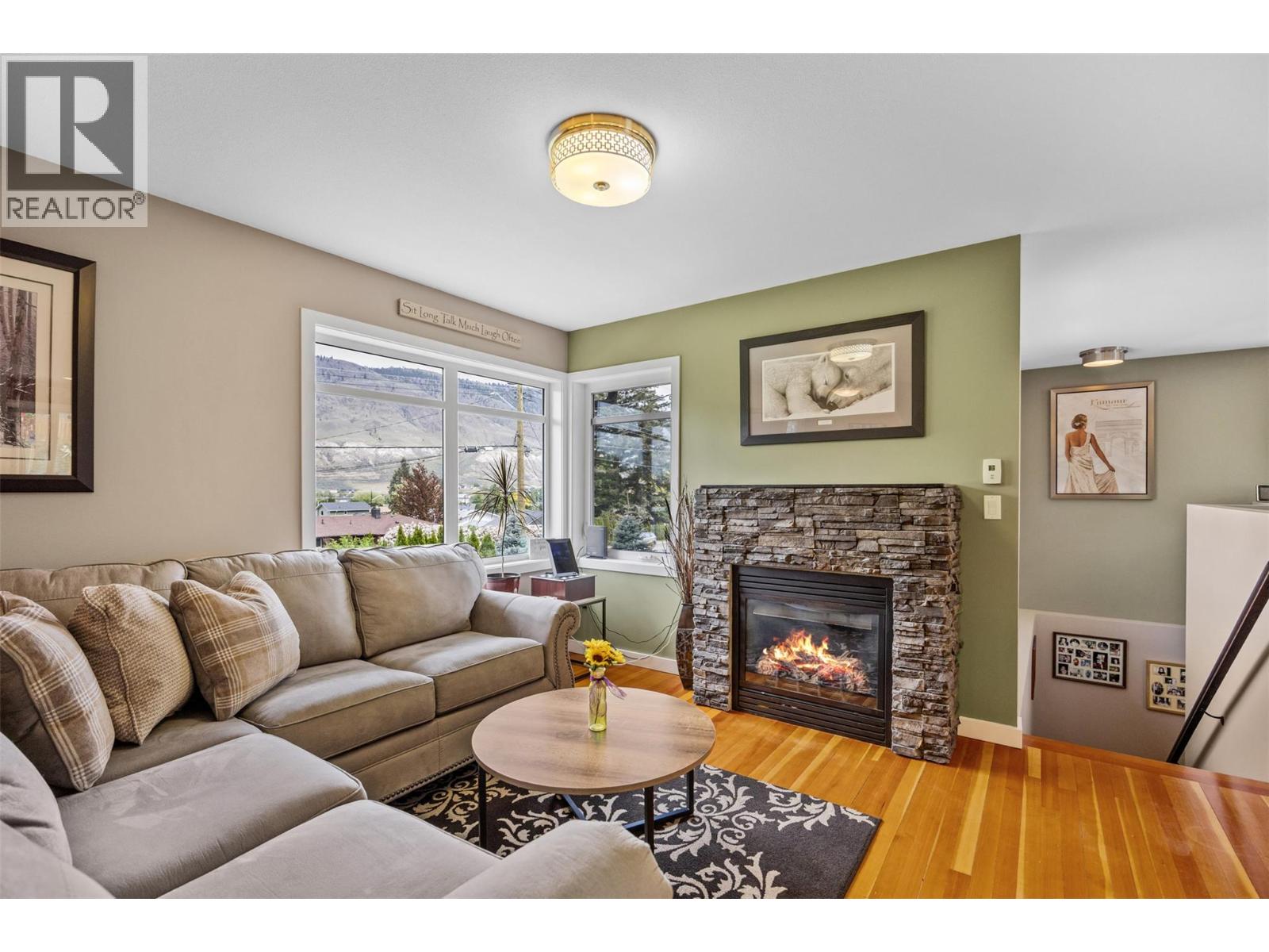 2015 Valleyview Drive, Kamloops, British Columbia  V2C 4C3 - Photo 4 - 10383520