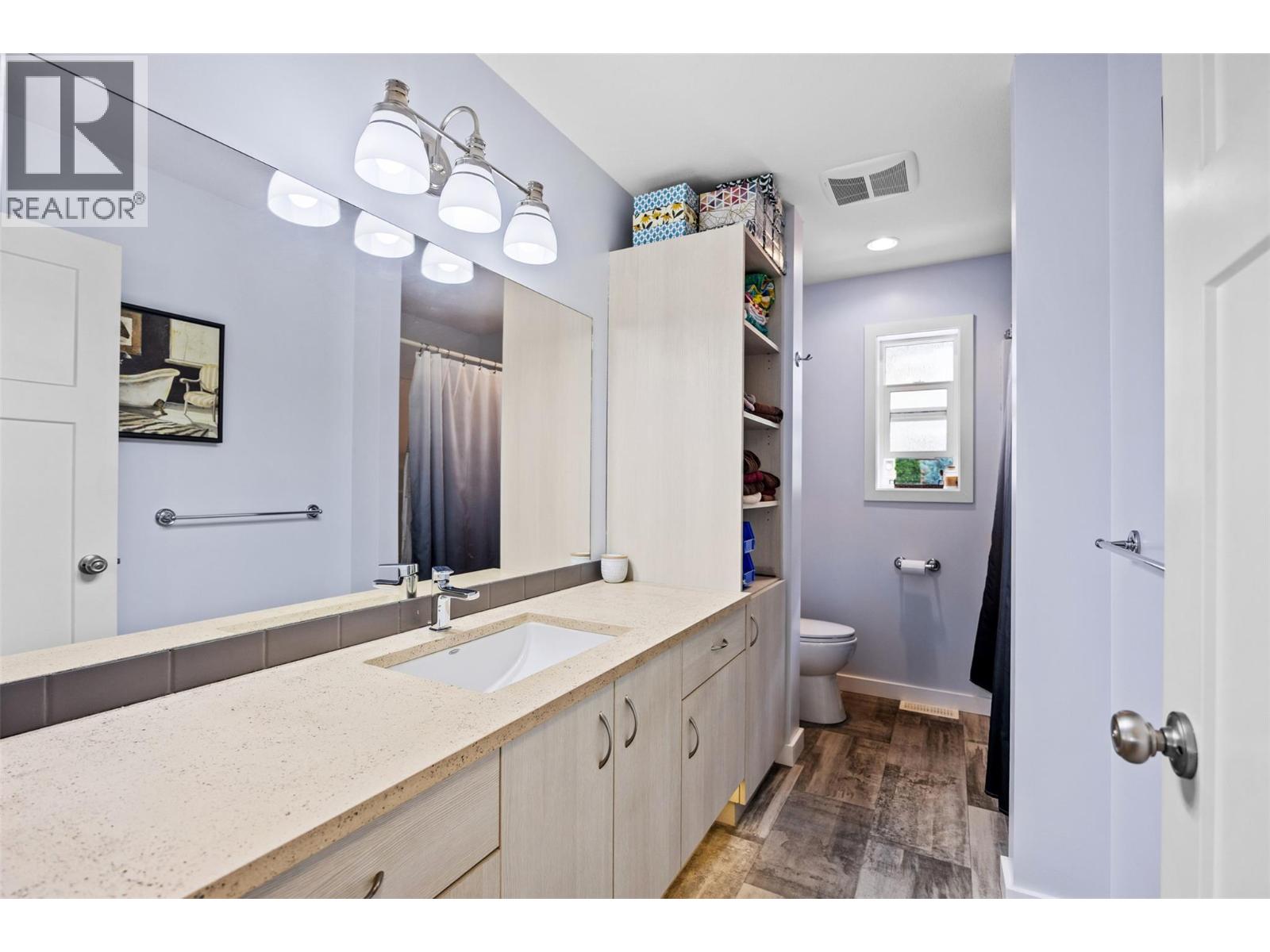 2015 Valleyview Drive, Kamloops, British Columbia  V2C 4C3 - Photo 9 - 10383520