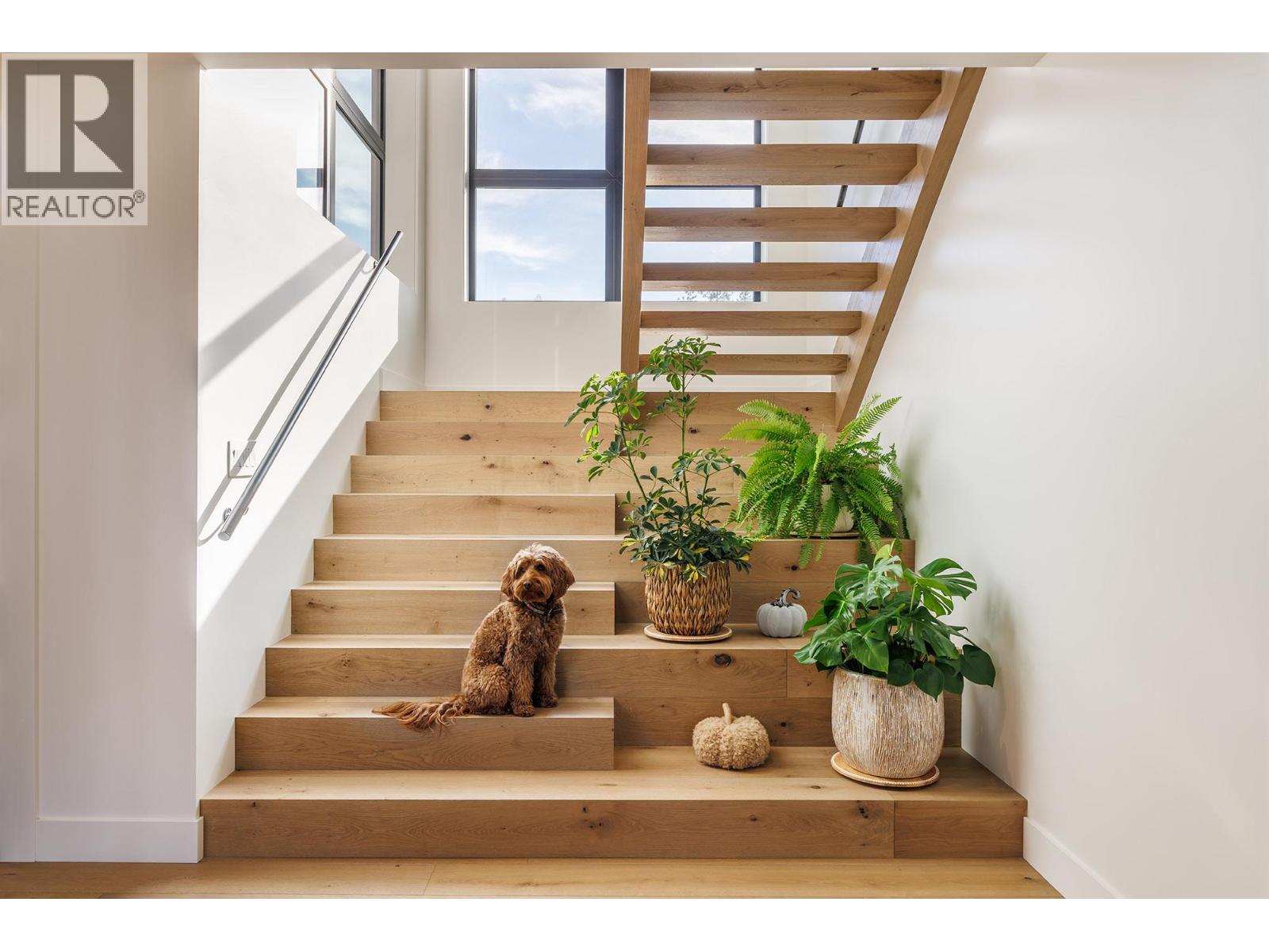 10248 Beacon Hill Drive, Lake Country, British Columbia  V4V 0A9 - Photo 4 - 10383894