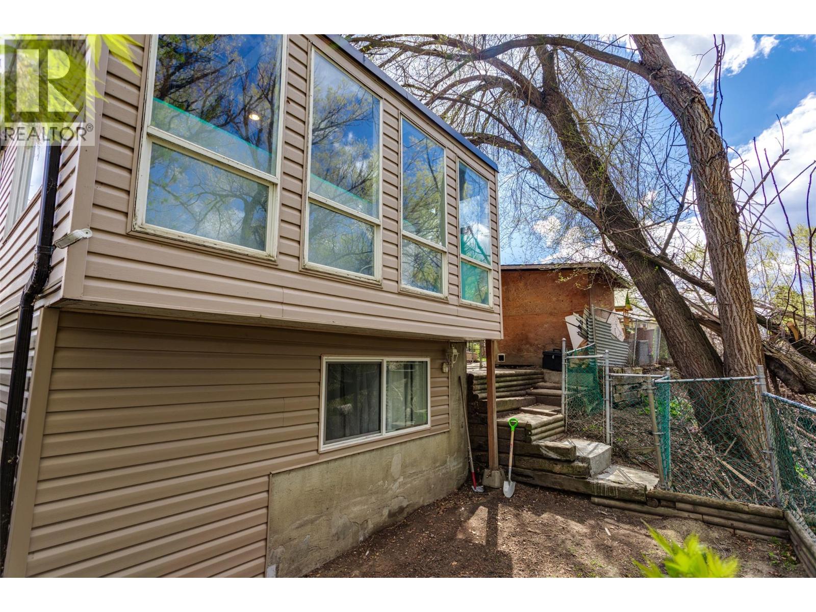 4501 16 Avenue, Vernon, British Columbia  V1T 6P5 - Photo 45 - 10383387