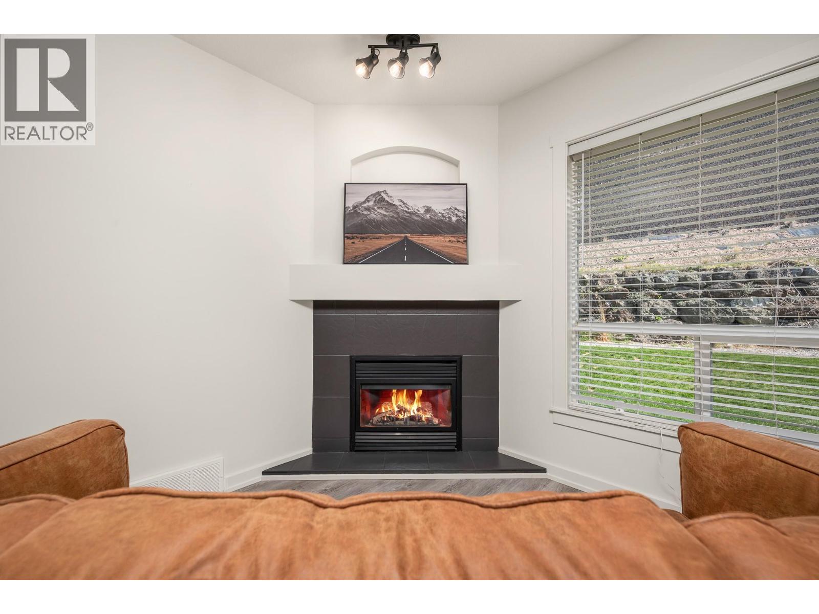 991 Mt Begbie Drive, Vernon, British Columbia  V1B 2Z5 - Photo 13 - 10383161