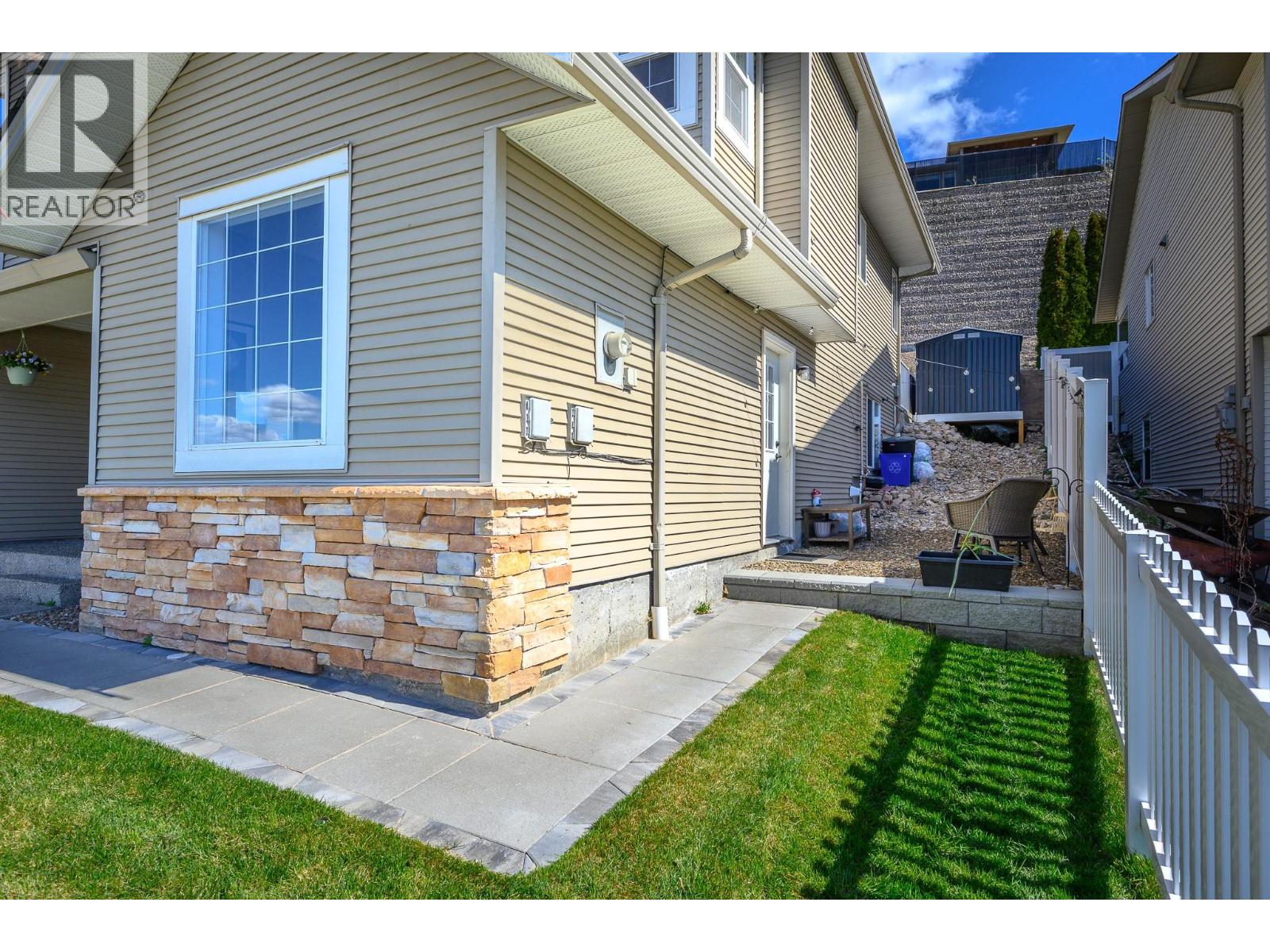 991 Mt Begbie Drive, Vernon, British Columbia  V1B 2Z5 - Photo 25 - 10383161