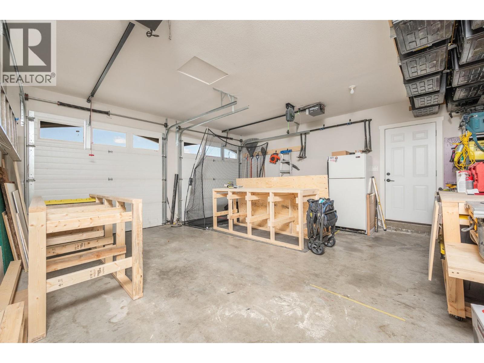 991 Mt Begbie Drive, Vernon, British Columbia  V1B 2Z5 - Photo 6 - 10383161