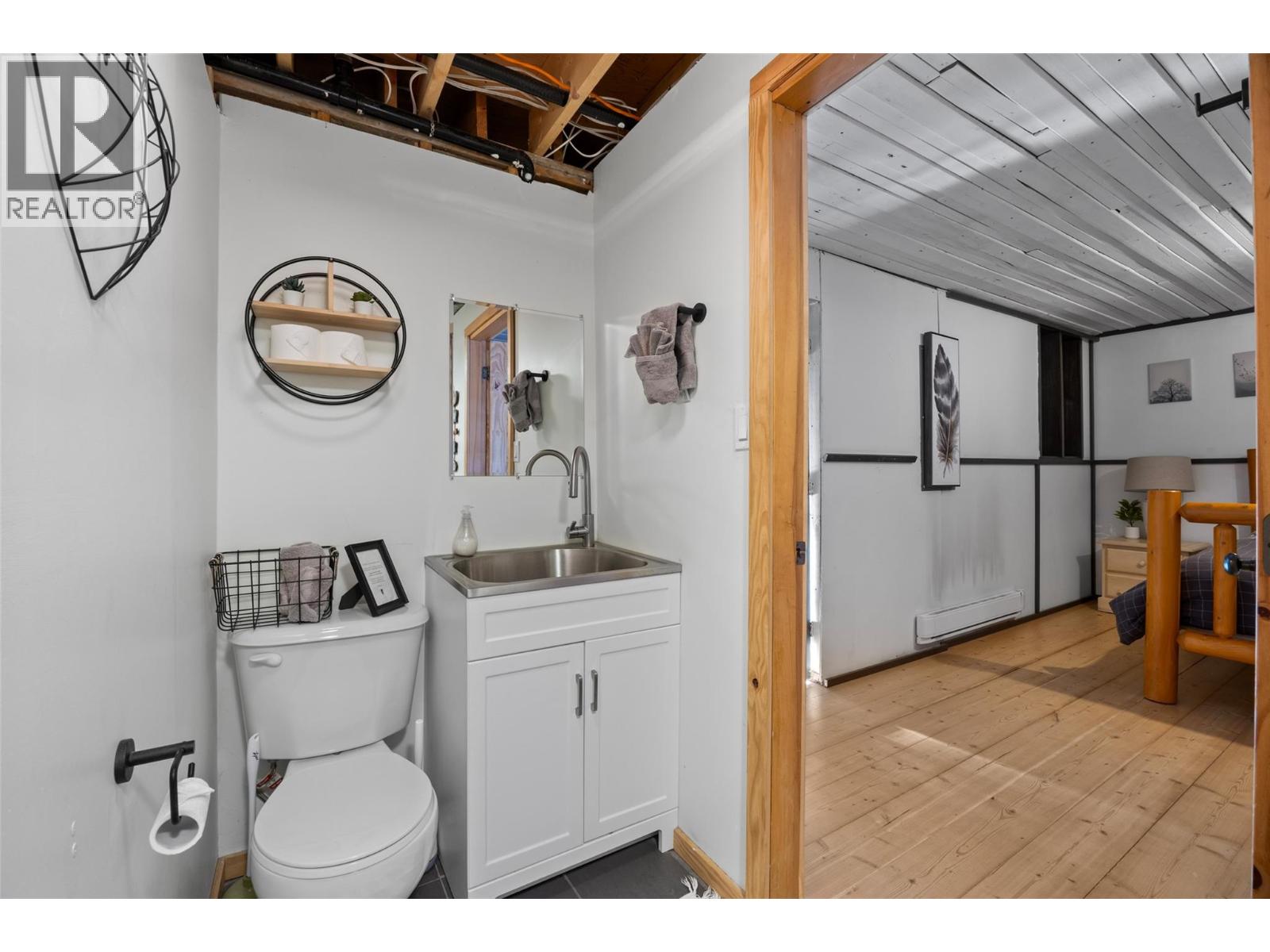 4889 Pine Ridge Way, Logan Lake, British Columbia  V0E 1W0 - Photo 35 - 10383968