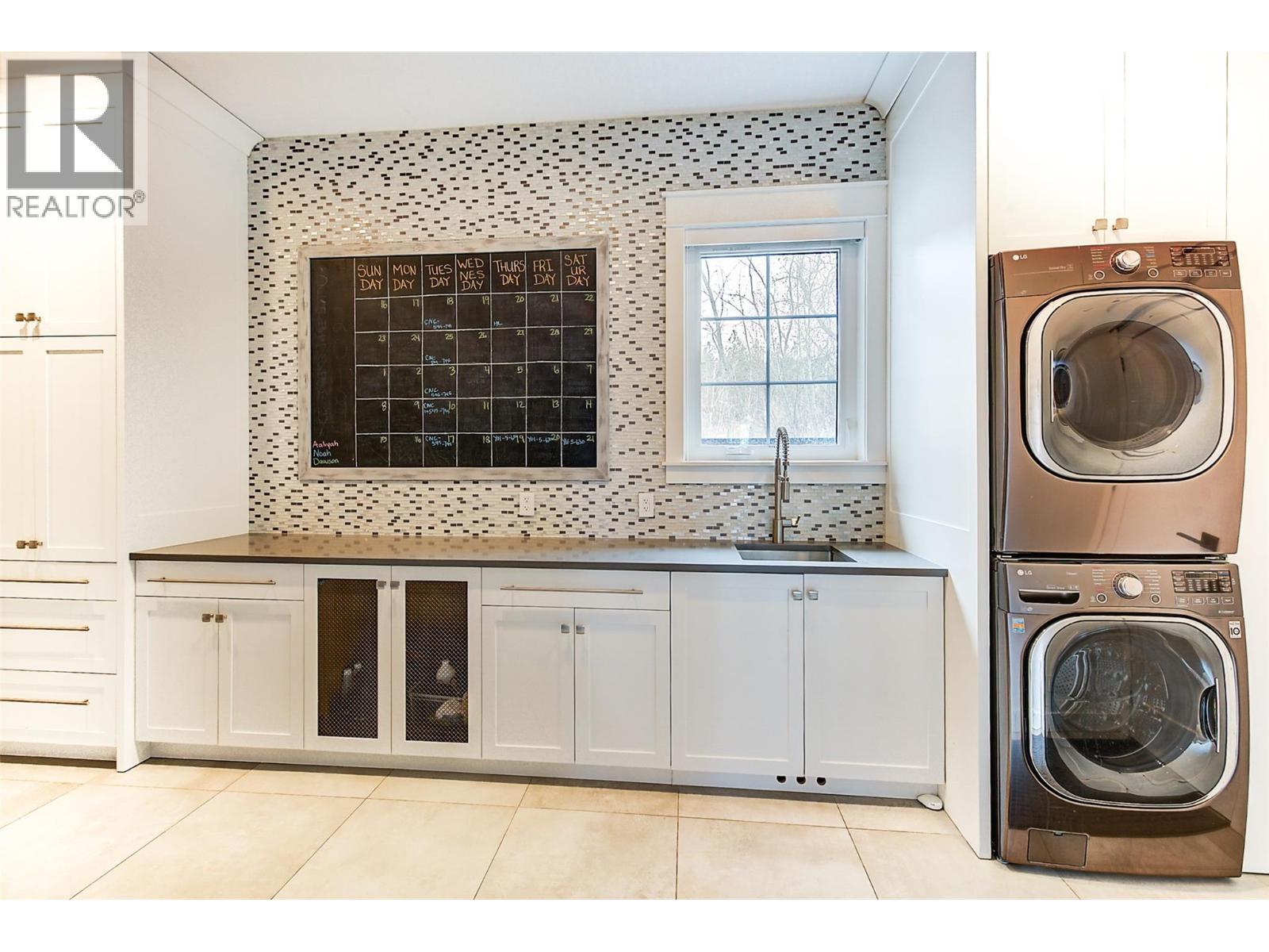 2950 Balldock Road, Kelowna, British Columbia  V1W 4C3 - Photo 22 - 10383701