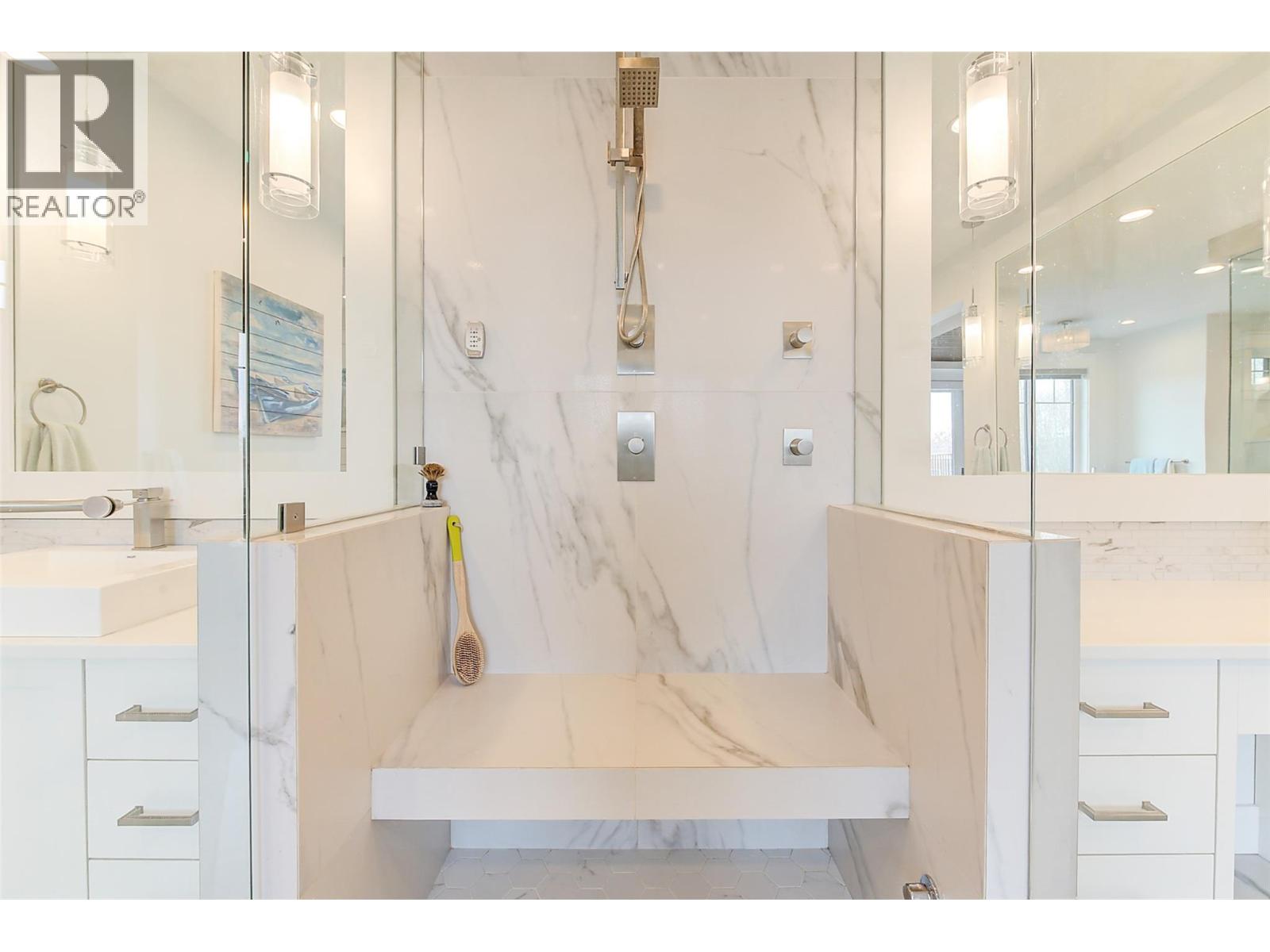 2950 Balldock Road, Kelowna, British Columbia  V1W 4C3 - Photo 35 - 10383701