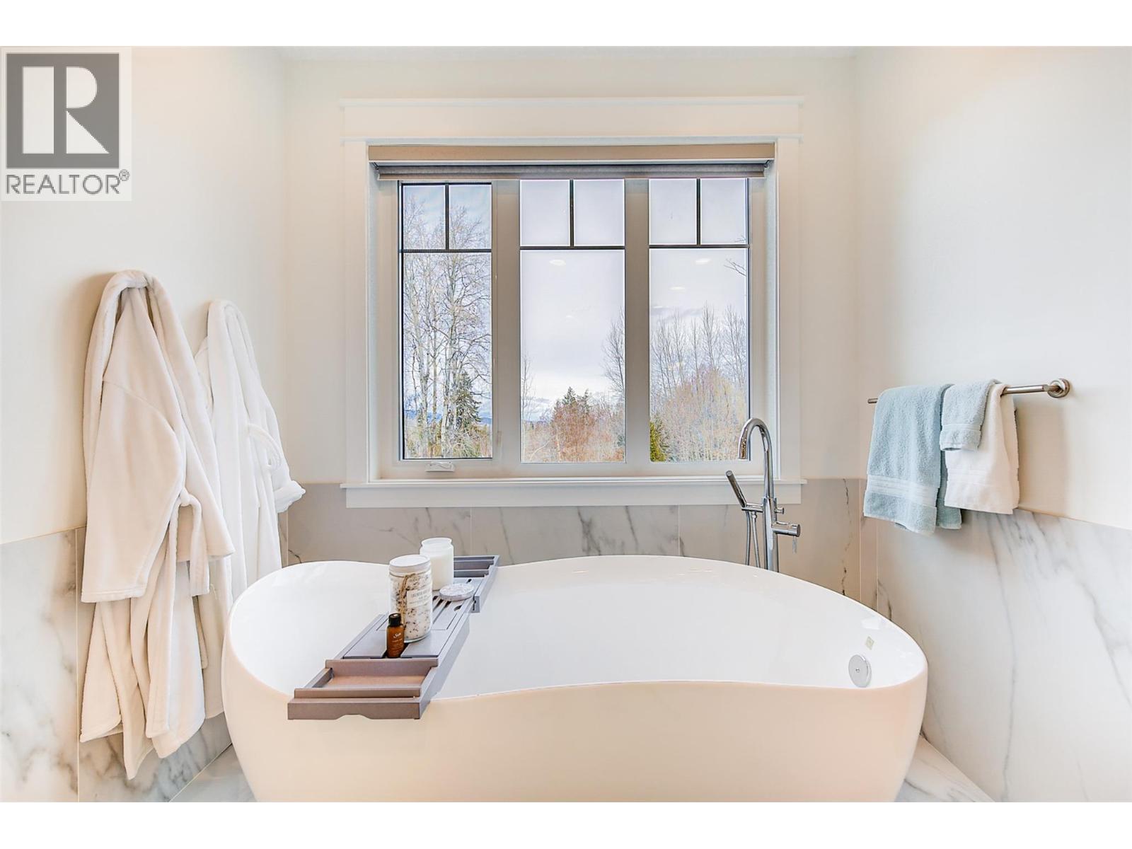 2950 Balldock Road, Kelowna, British Columbia  V1W 4C3 - Photo 36 - 10383701