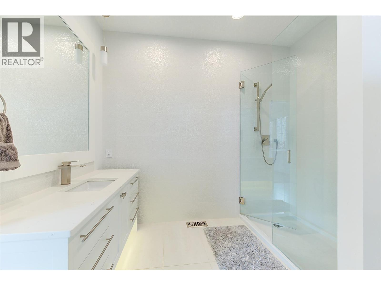 2950 Balldock Road, Kelowna, British Columbia  V1W 4C3 - Photo 41 - 10383701